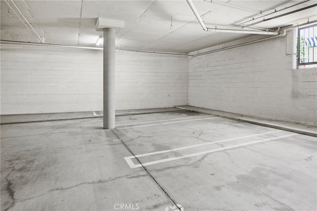 2222 S Mesa Street 8