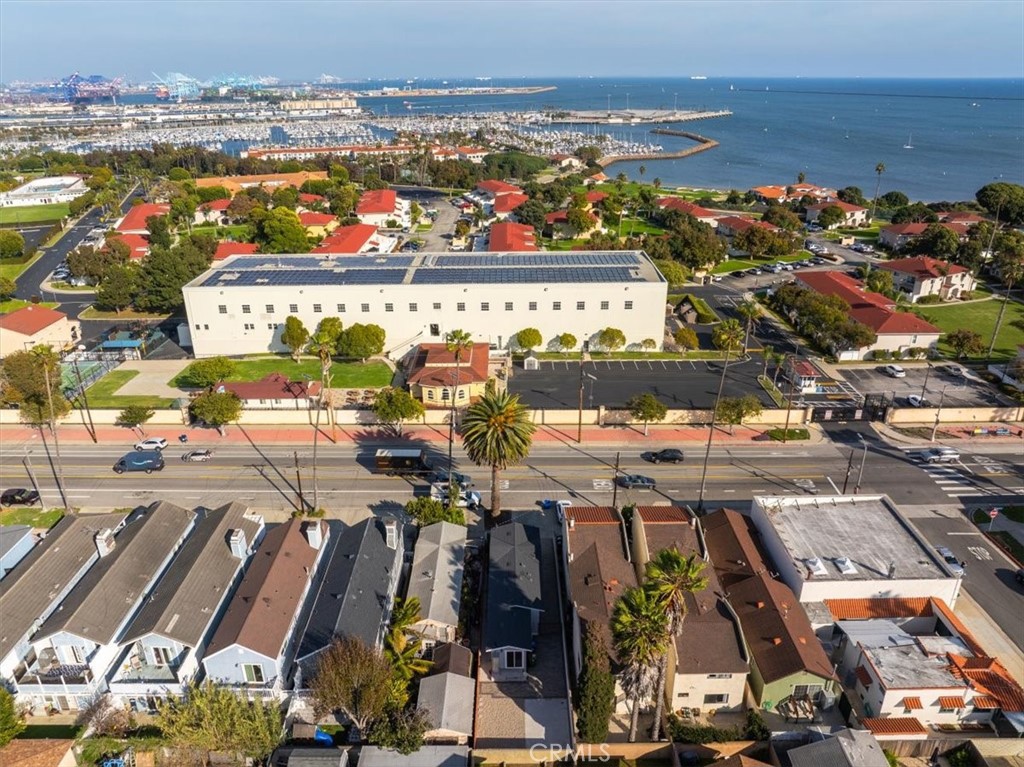 2921 S Pacific Avenue