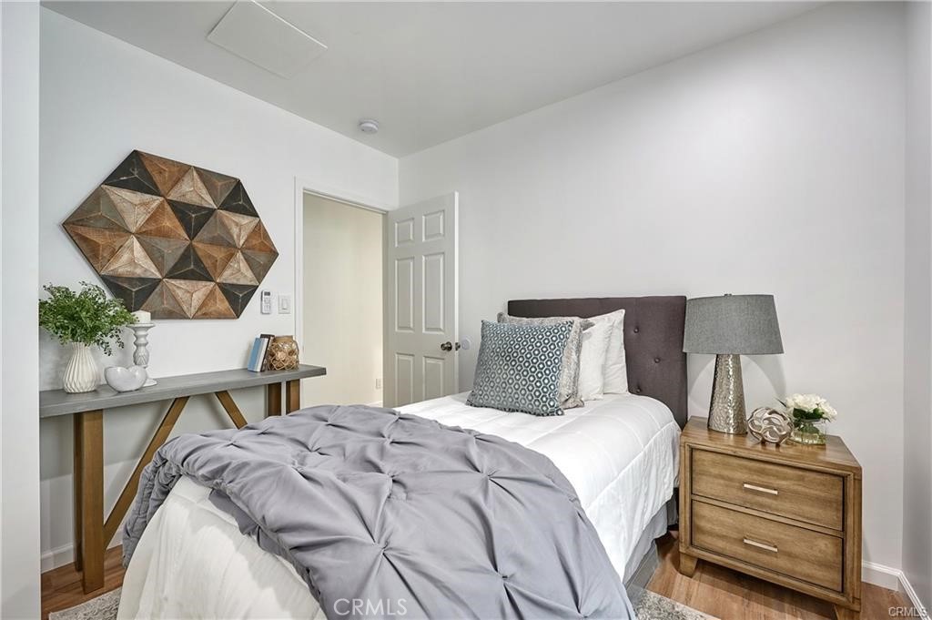 2921 S Pacific Avenue