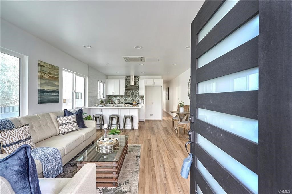 2921 S Pacific Avenue