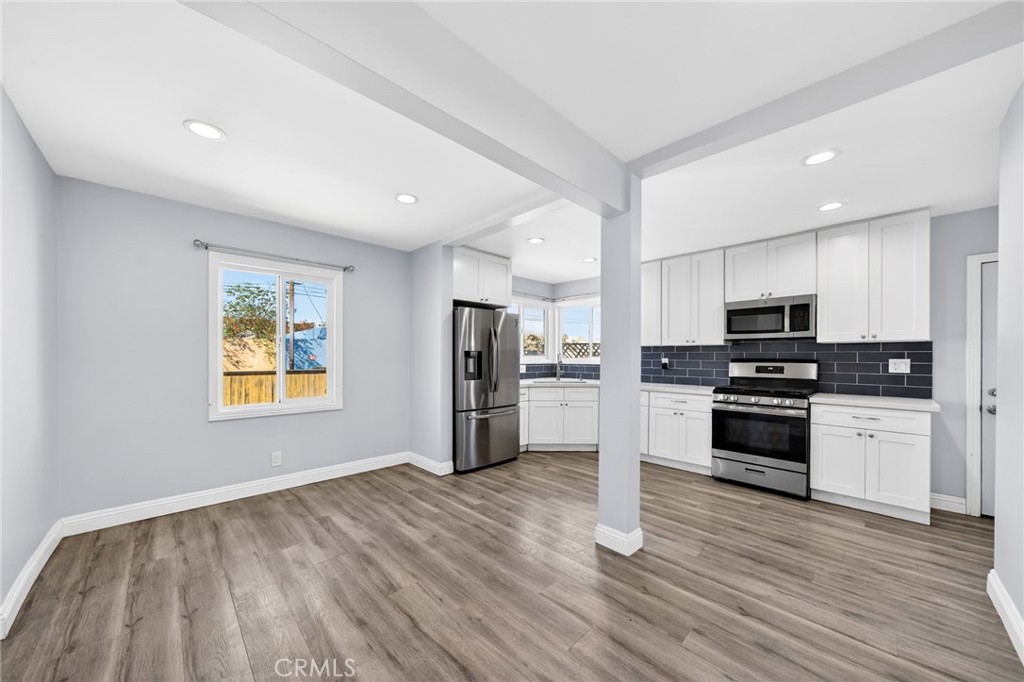 1520 E Sandison Street