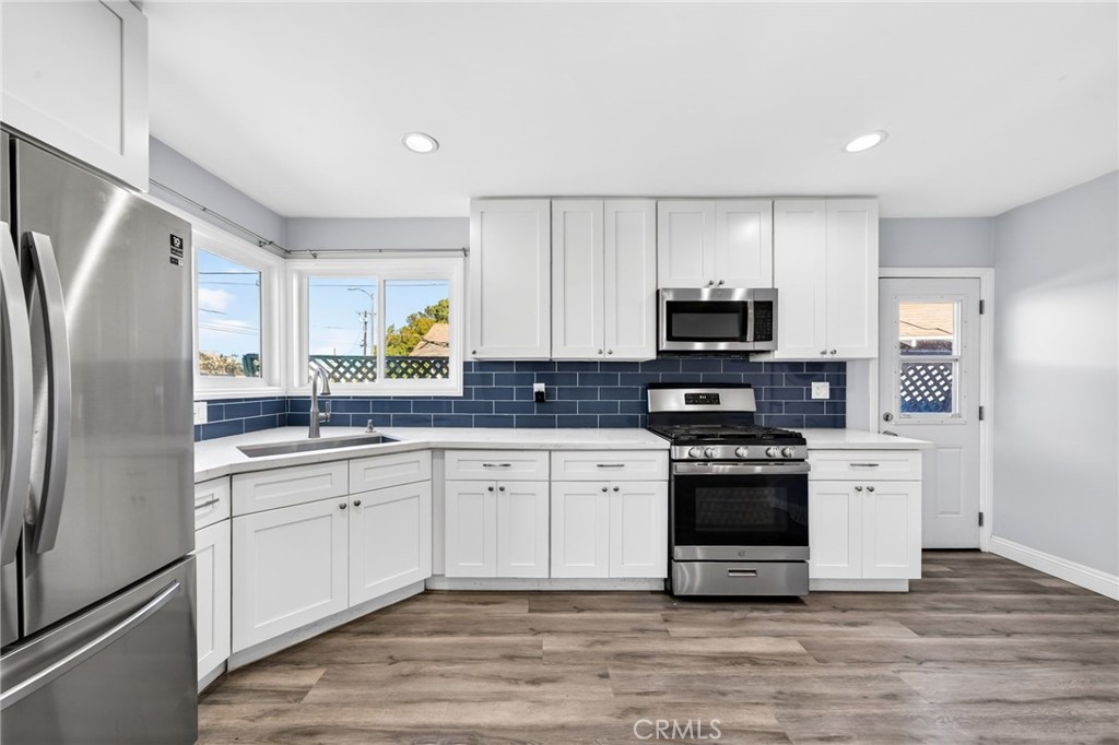 1520 E Sandison Street