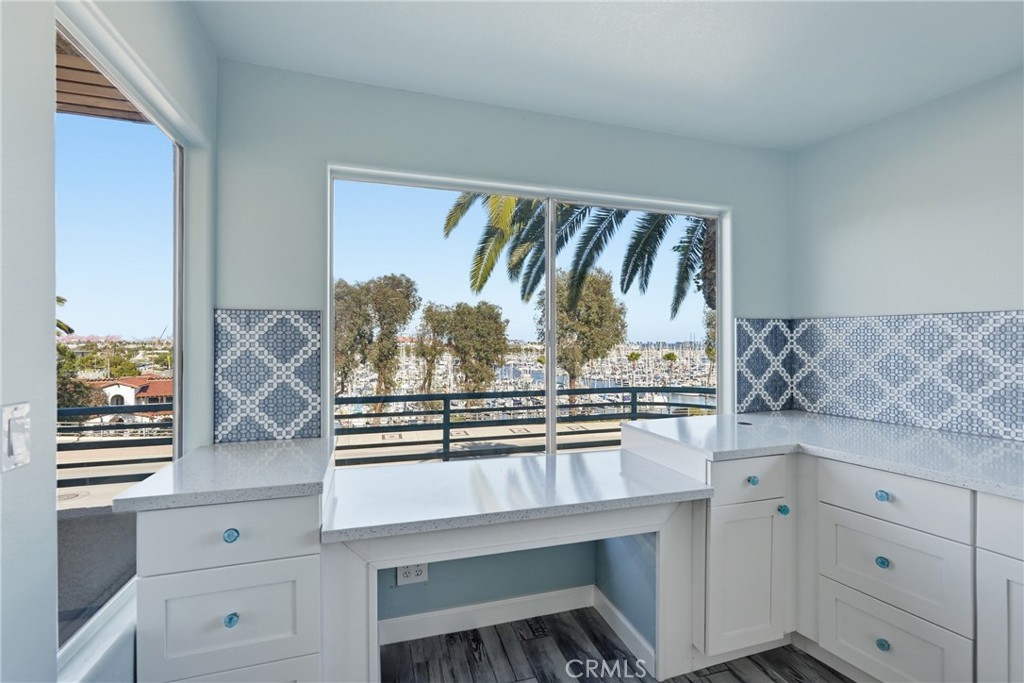 2222 S Mesa