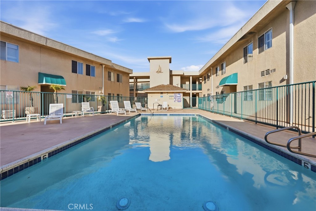 2222 S Mesa