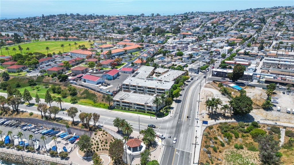 2222 S Mesa