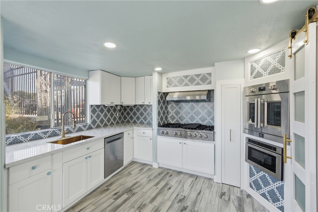 2222 S Mesa