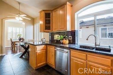 2113 Mathews A