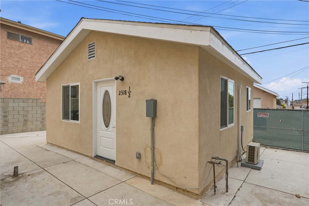 2316 S Alma