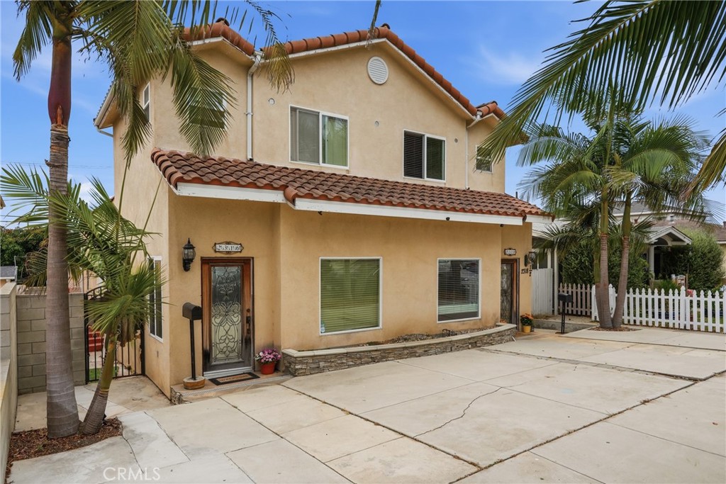 2316 S Alma