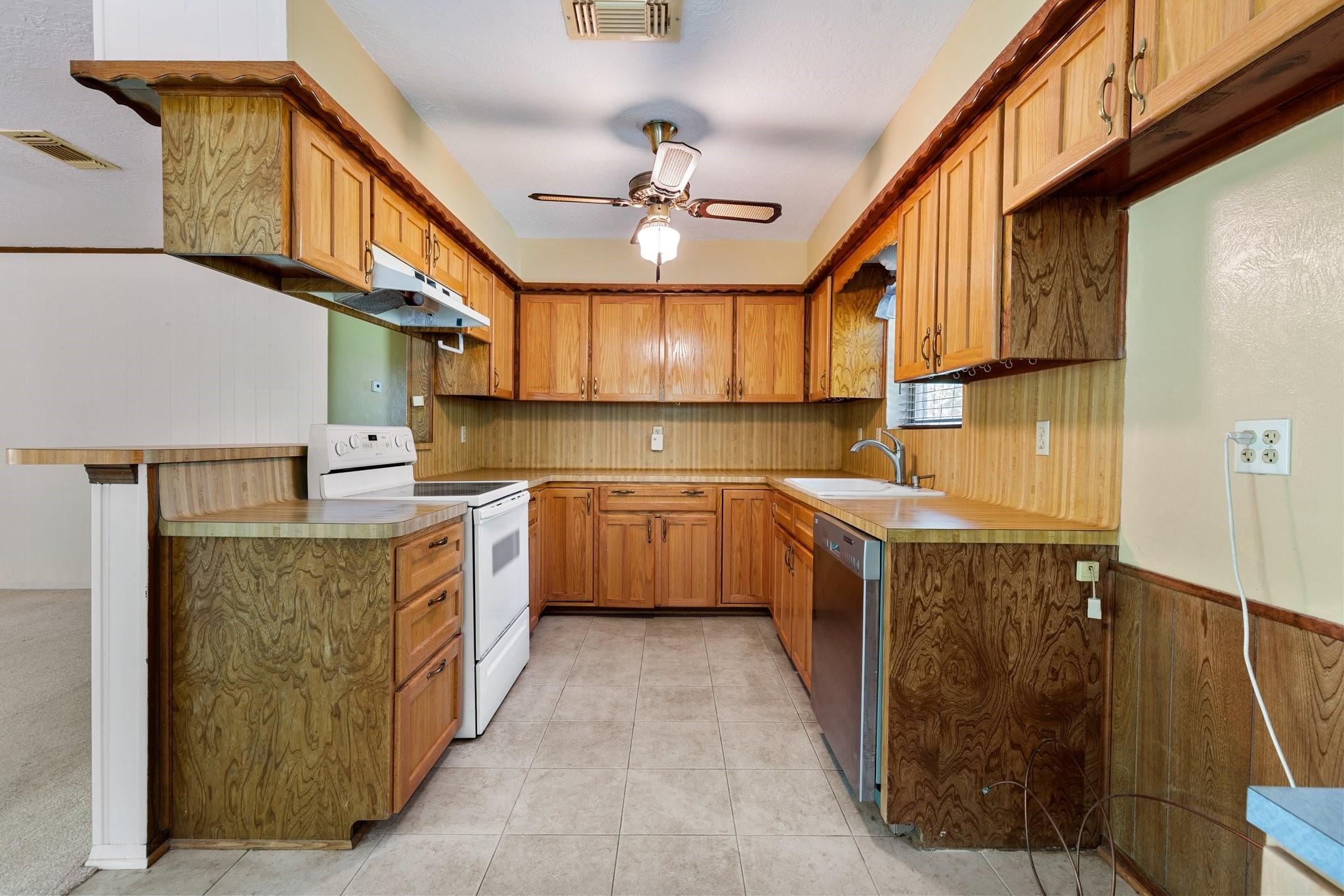 711 Weeping Willow Way