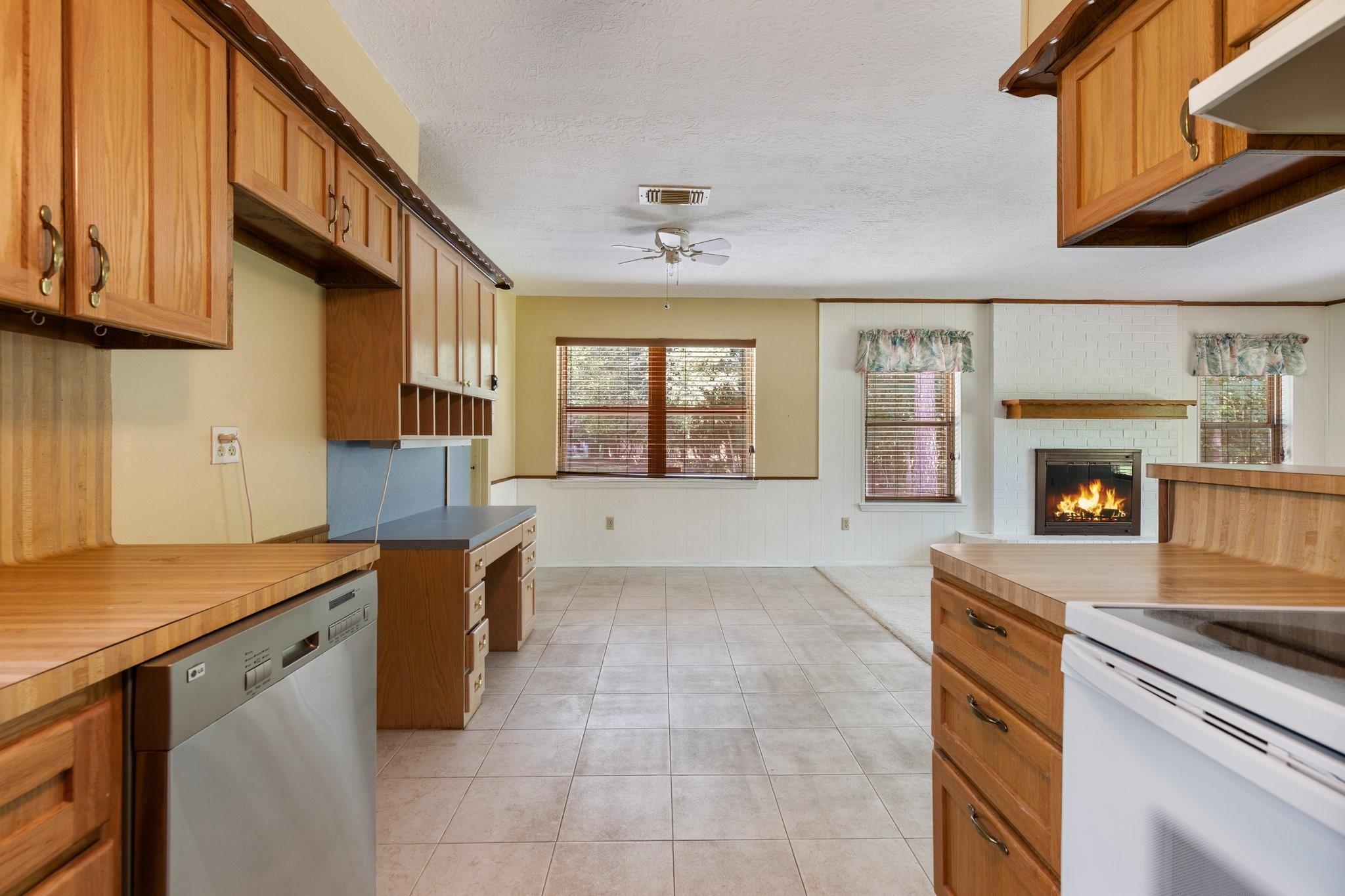 711 Weeping Willow Way