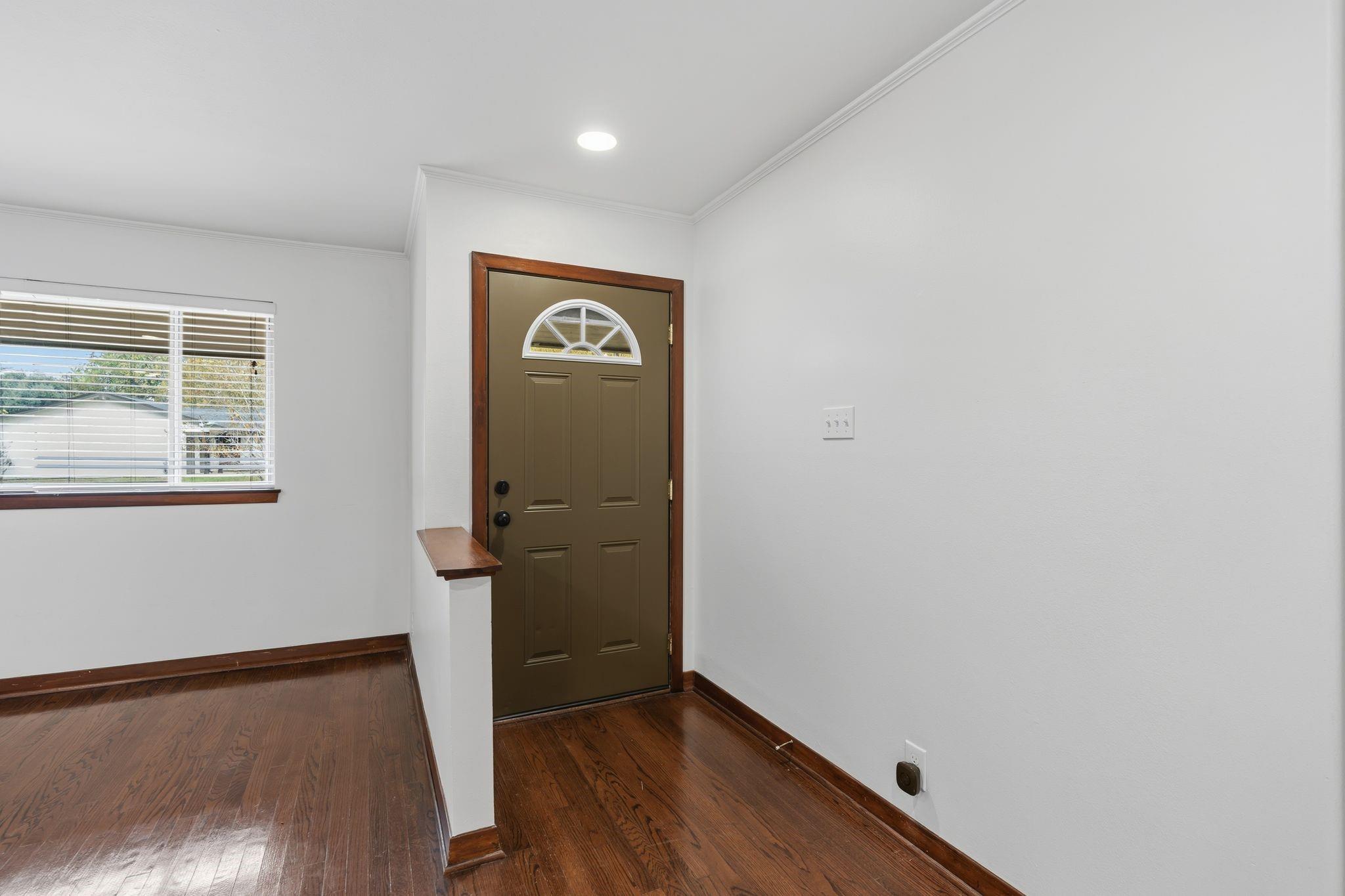 5307 Poinciana Drive