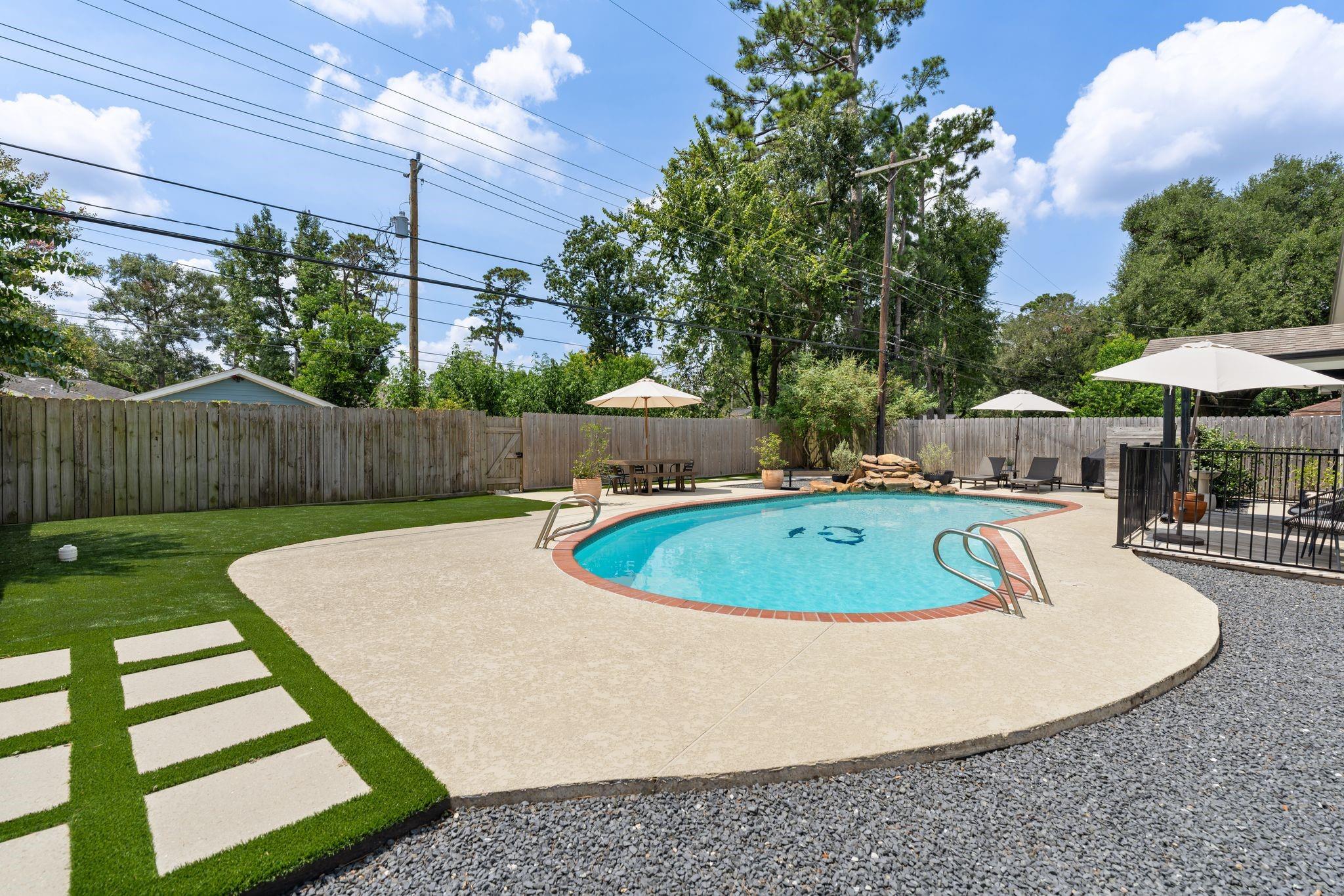 1115 Chamboard Lane