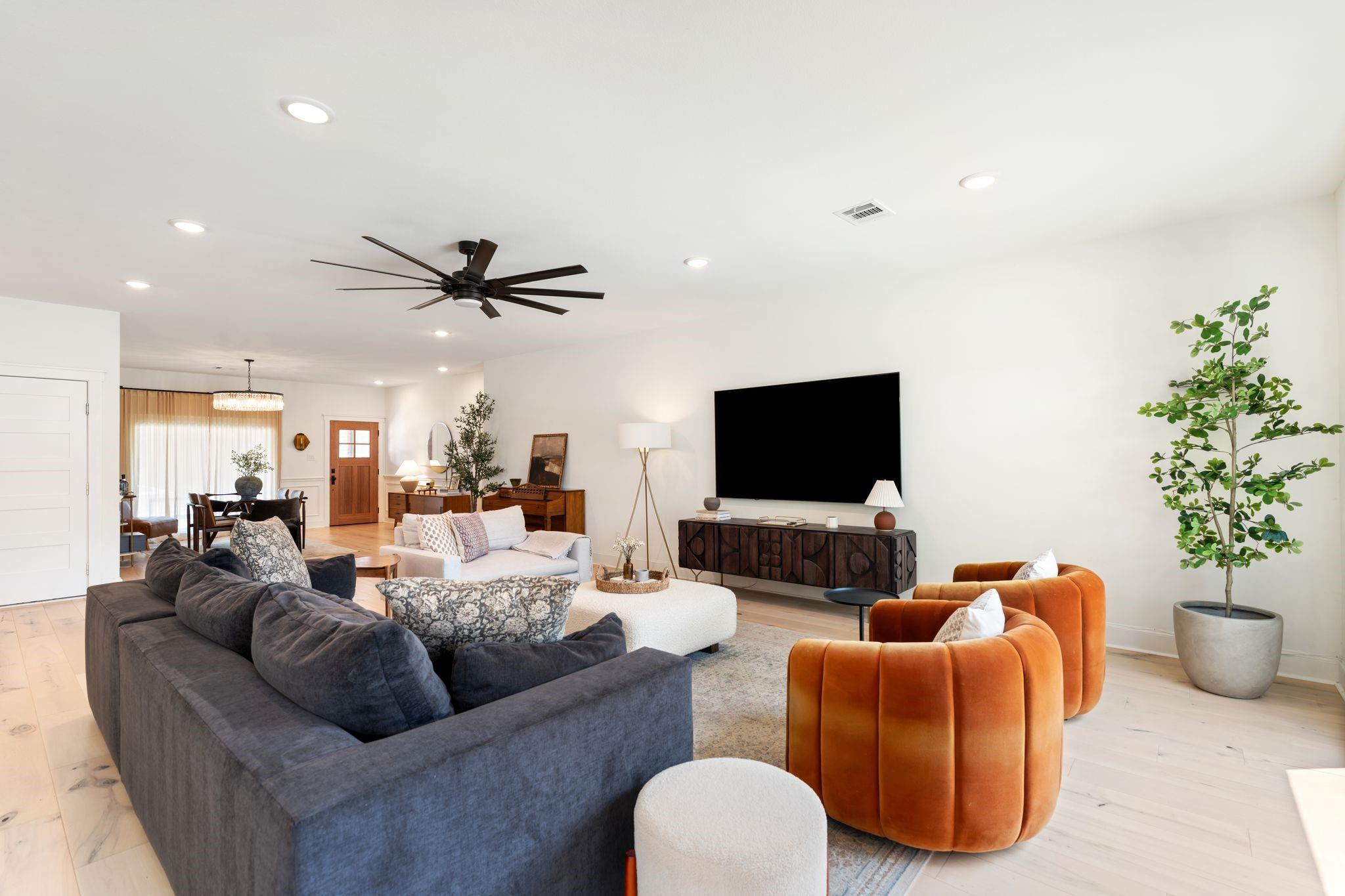 1115 Chamboard Lane