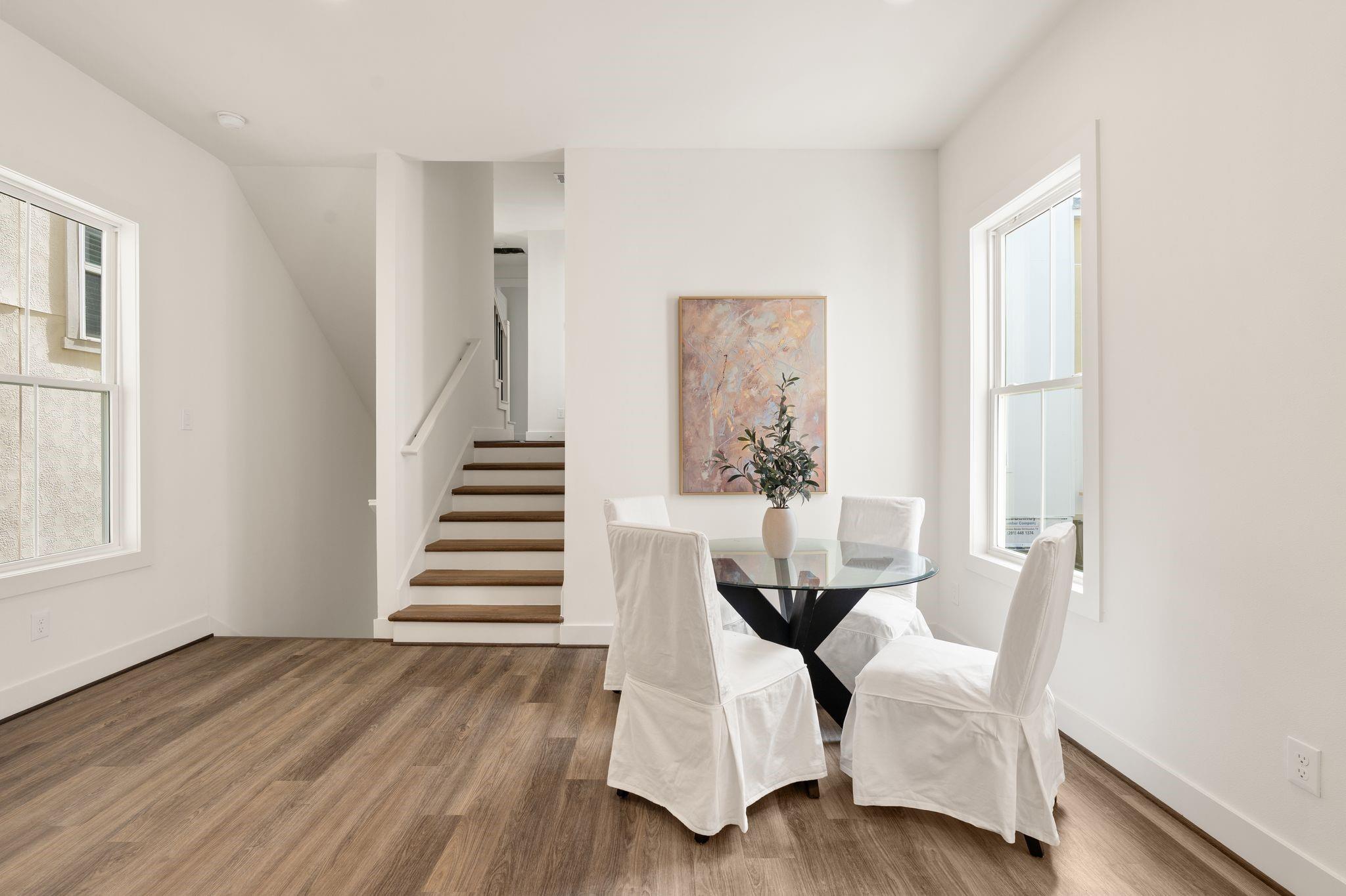 1138 W 16th Street
