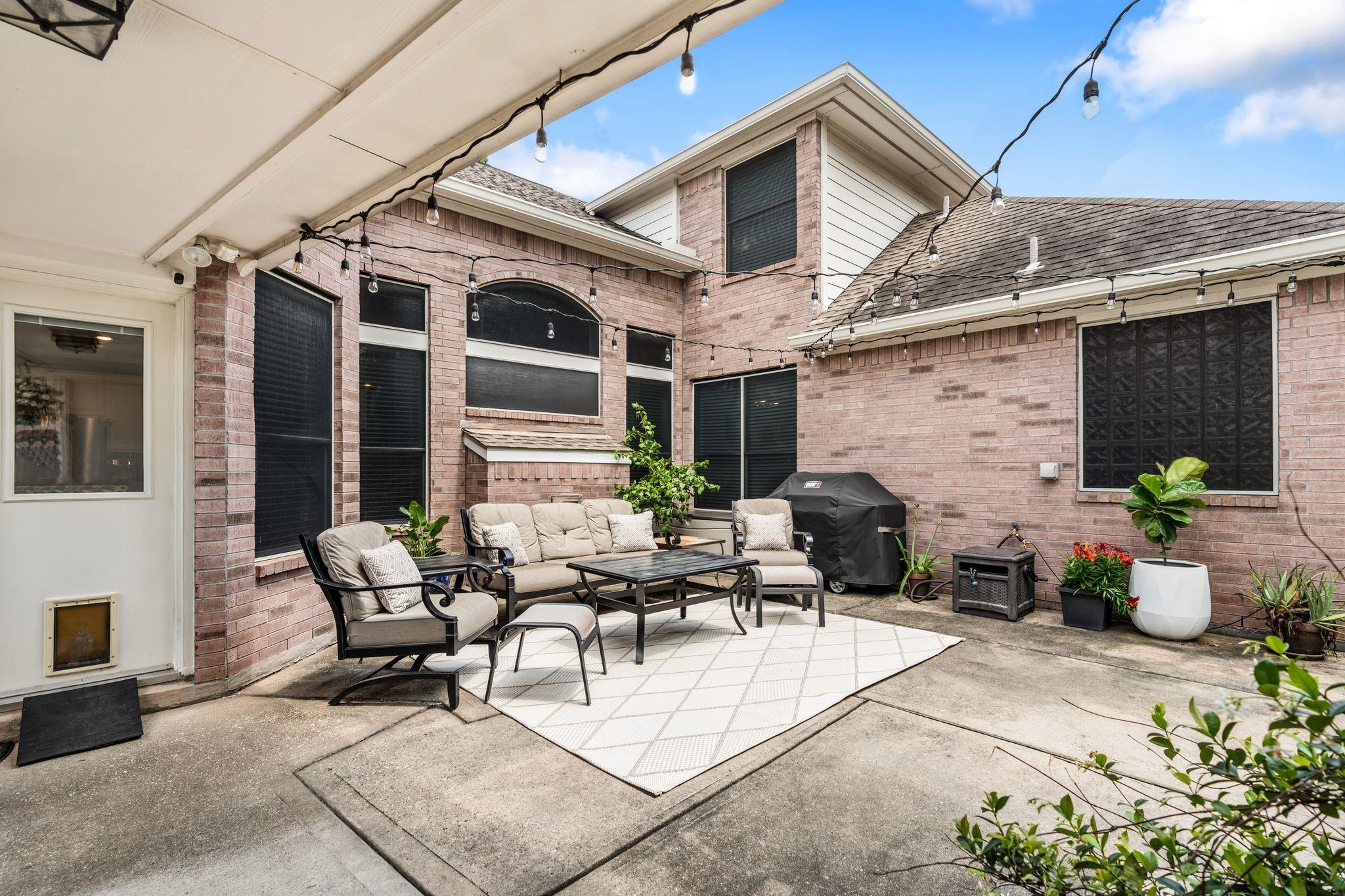 8419 Laurel Trace