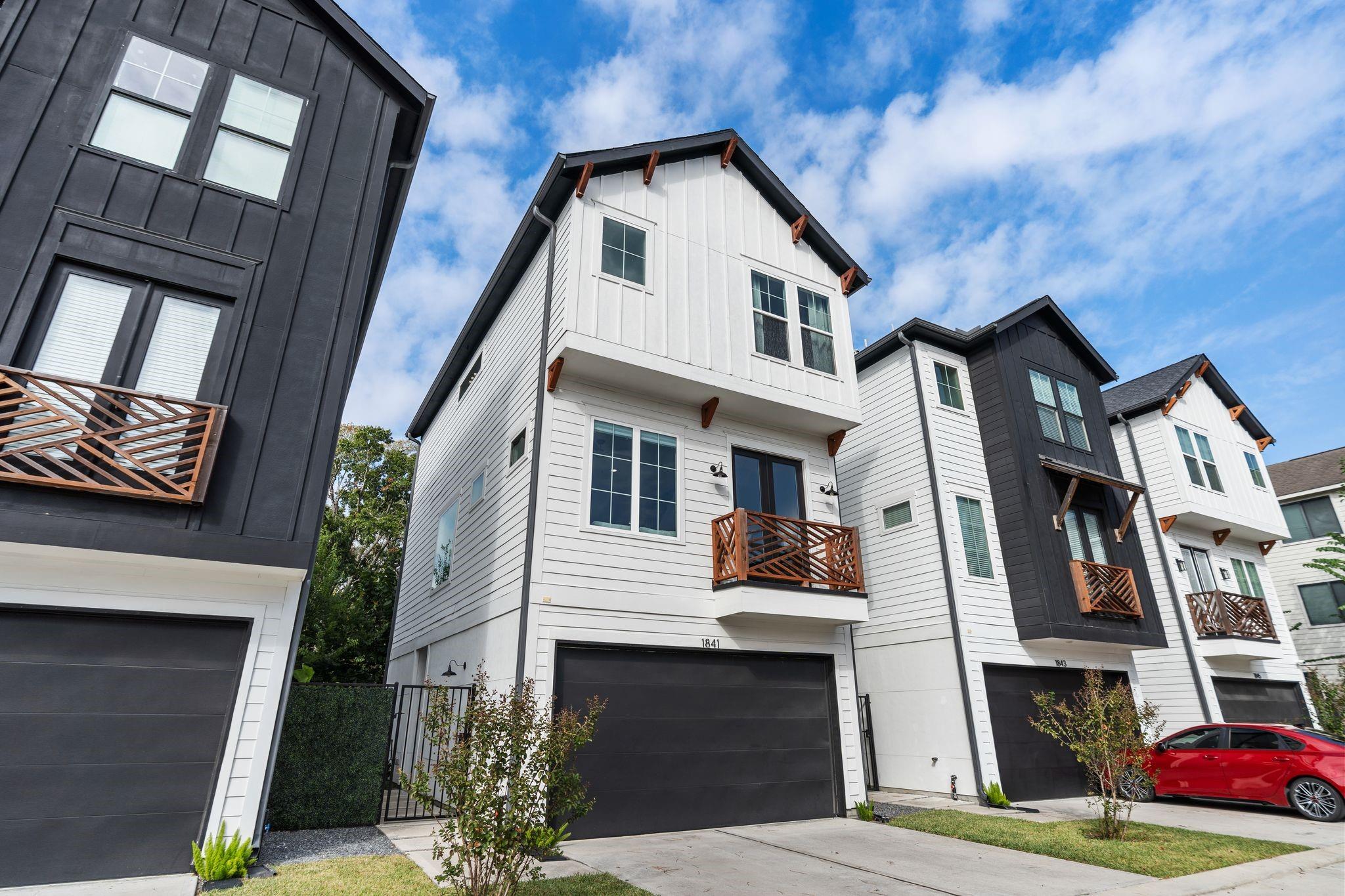 1841 Flowing Springs Trail