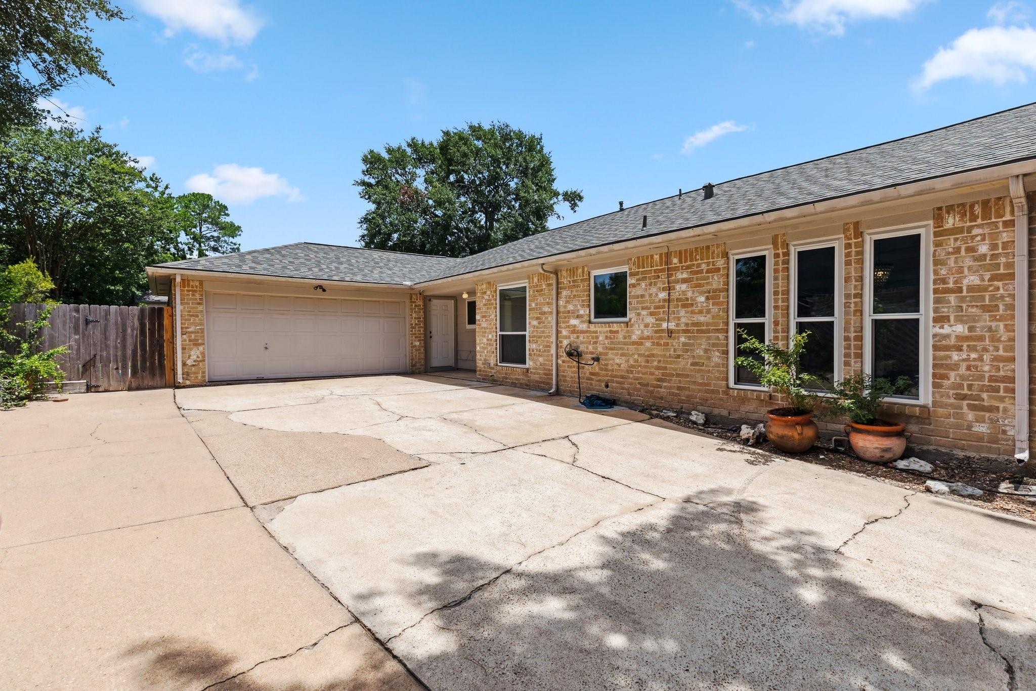 11406 Meadow Lake Drive
