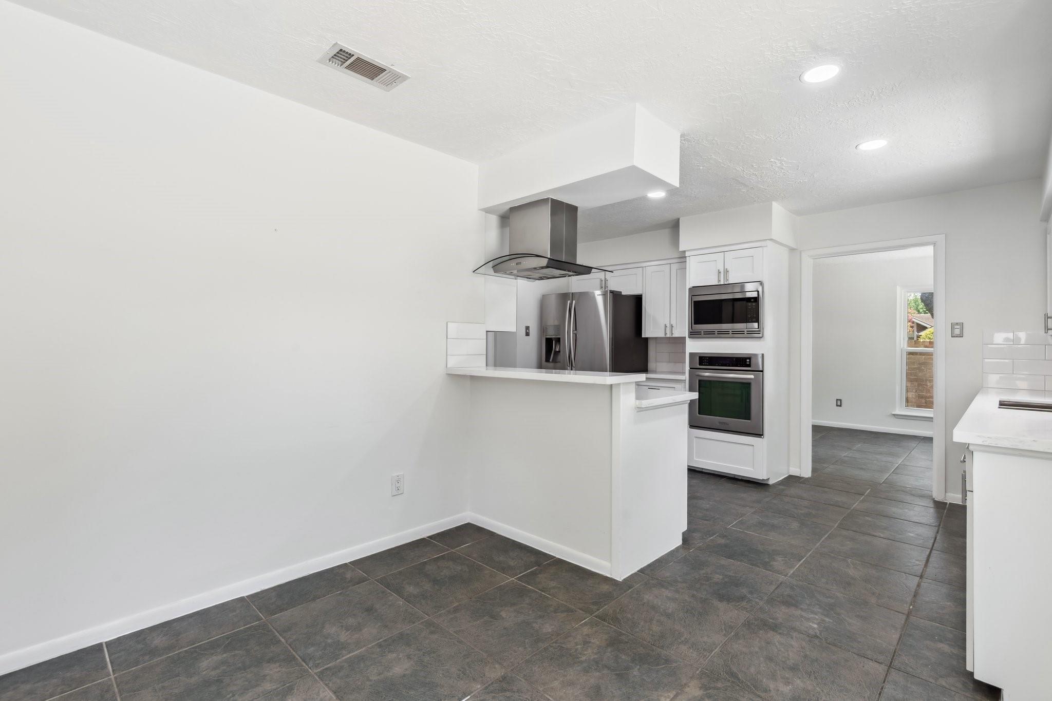11406 Meadow Lake Drive