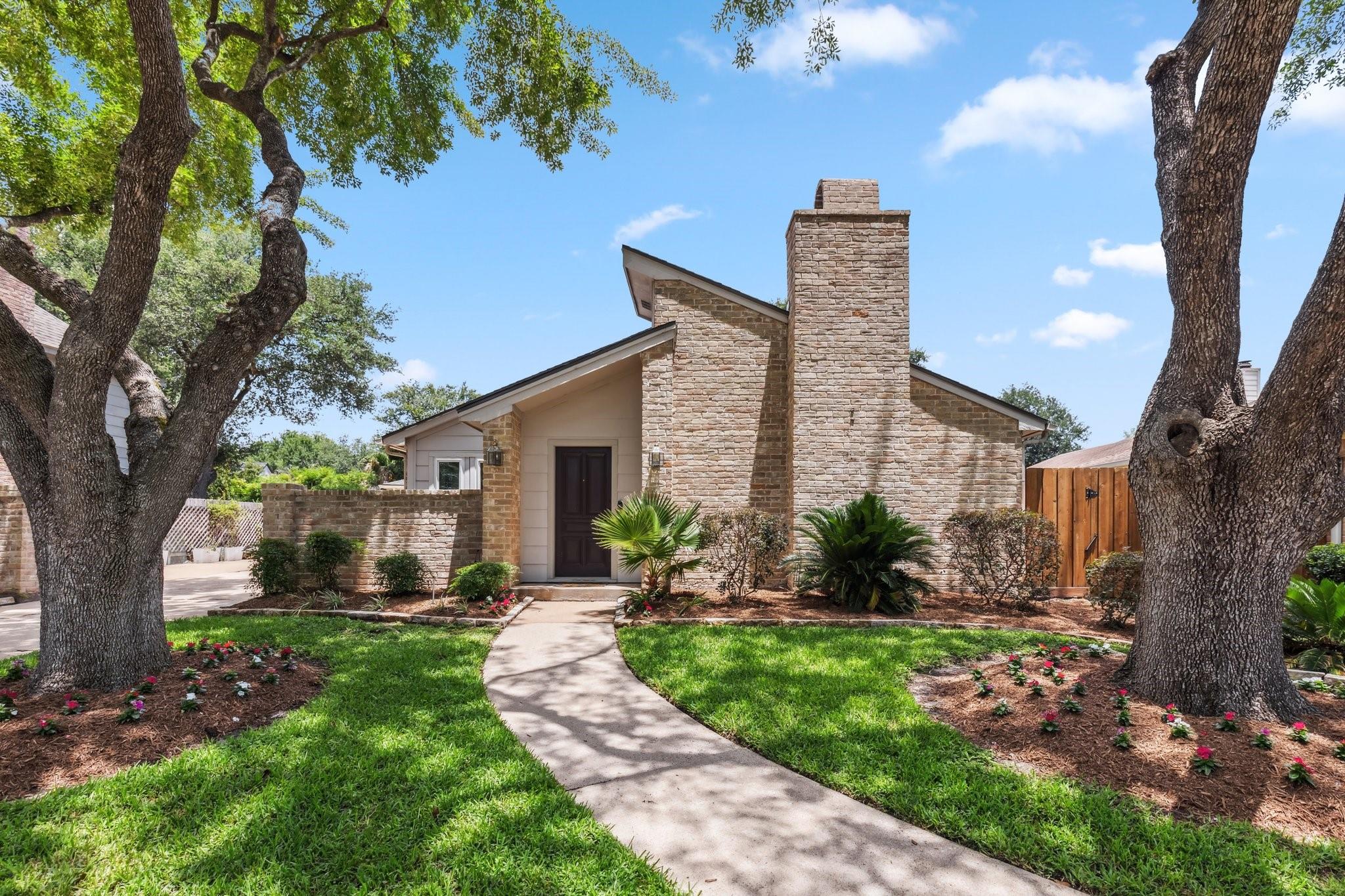 11406 Meadow Lake Drive