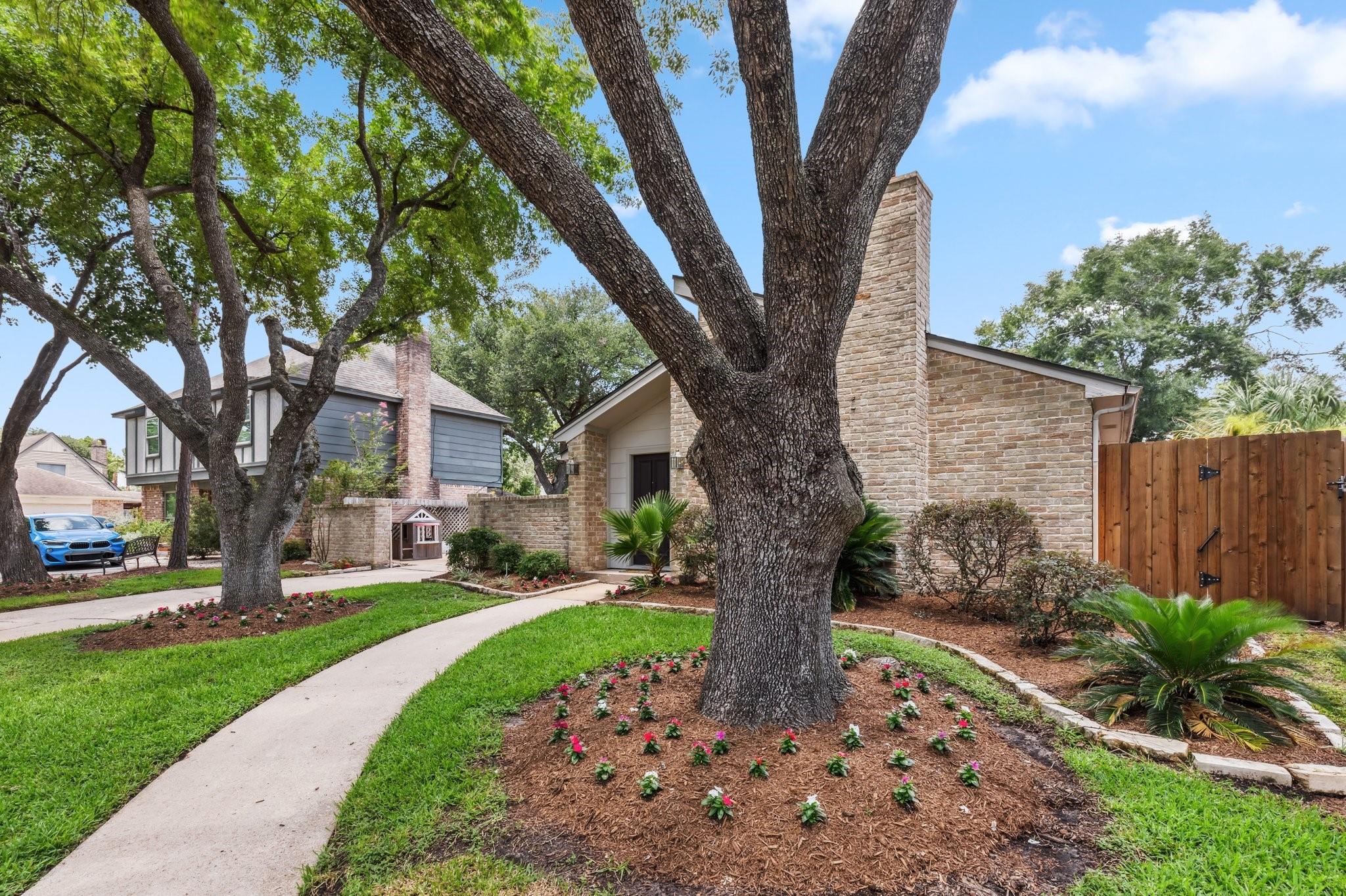11406 Meadow Lake Drive
