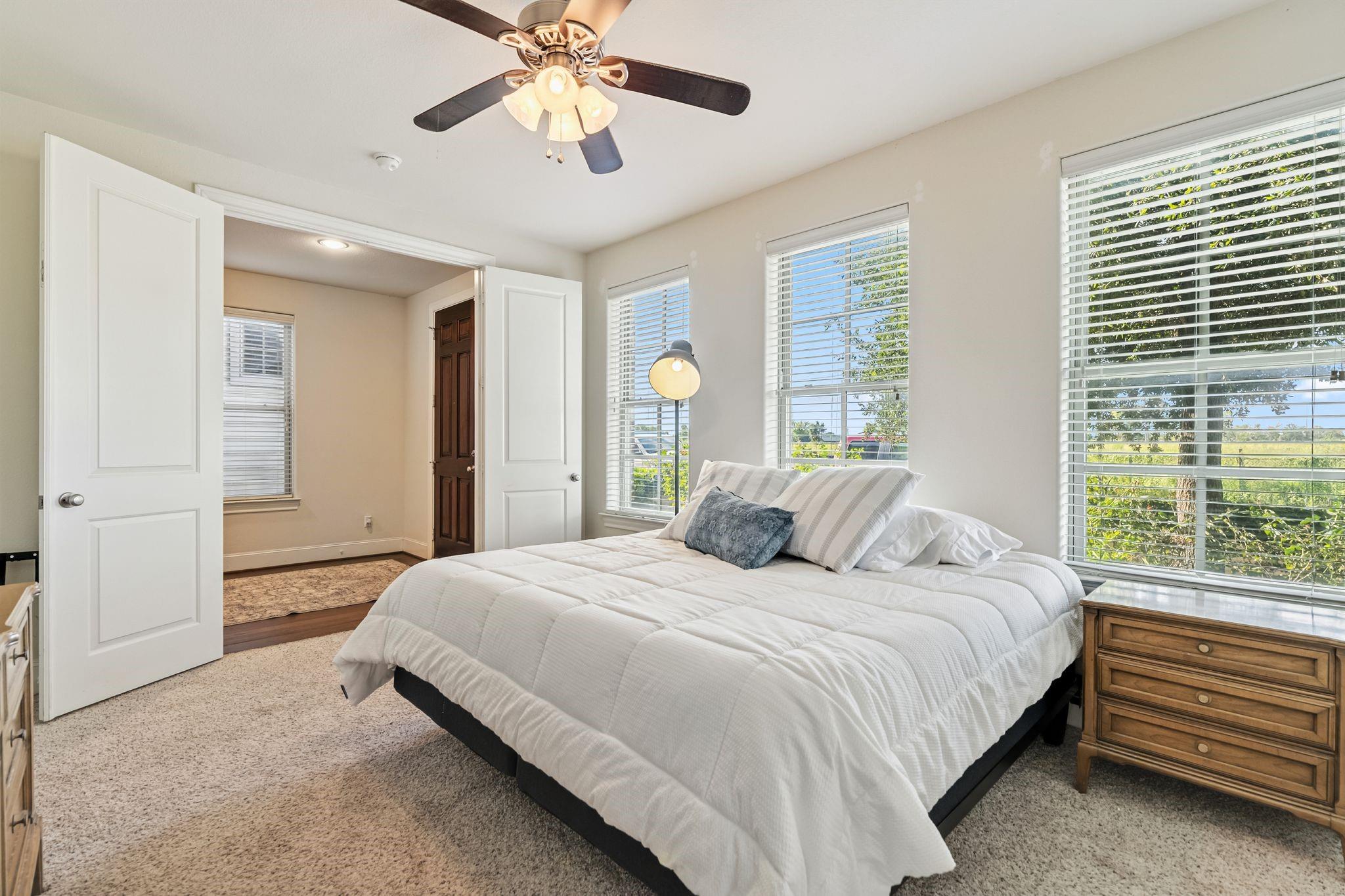 8670 Emnora Lane