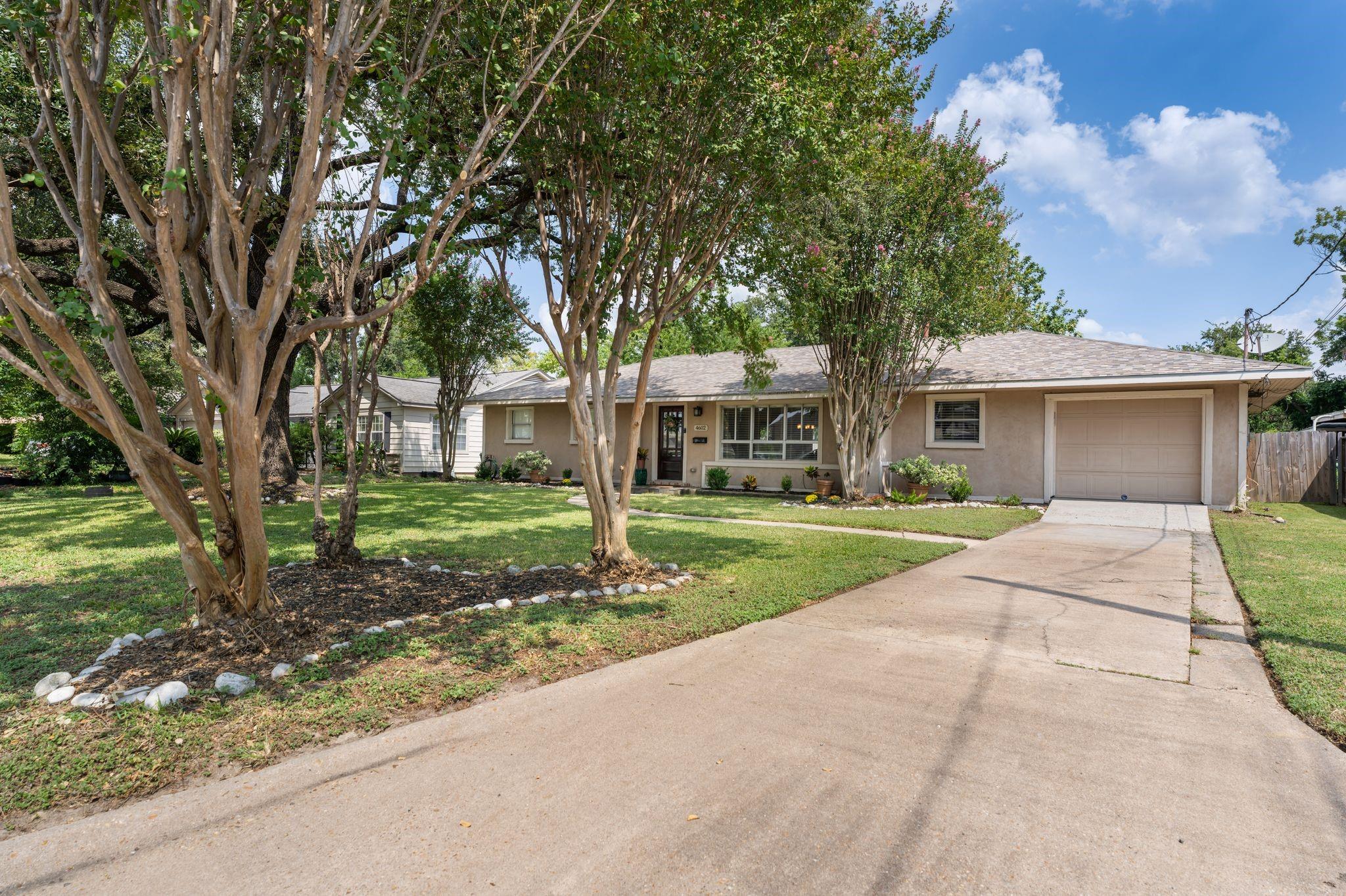 4602 Randwick Drive