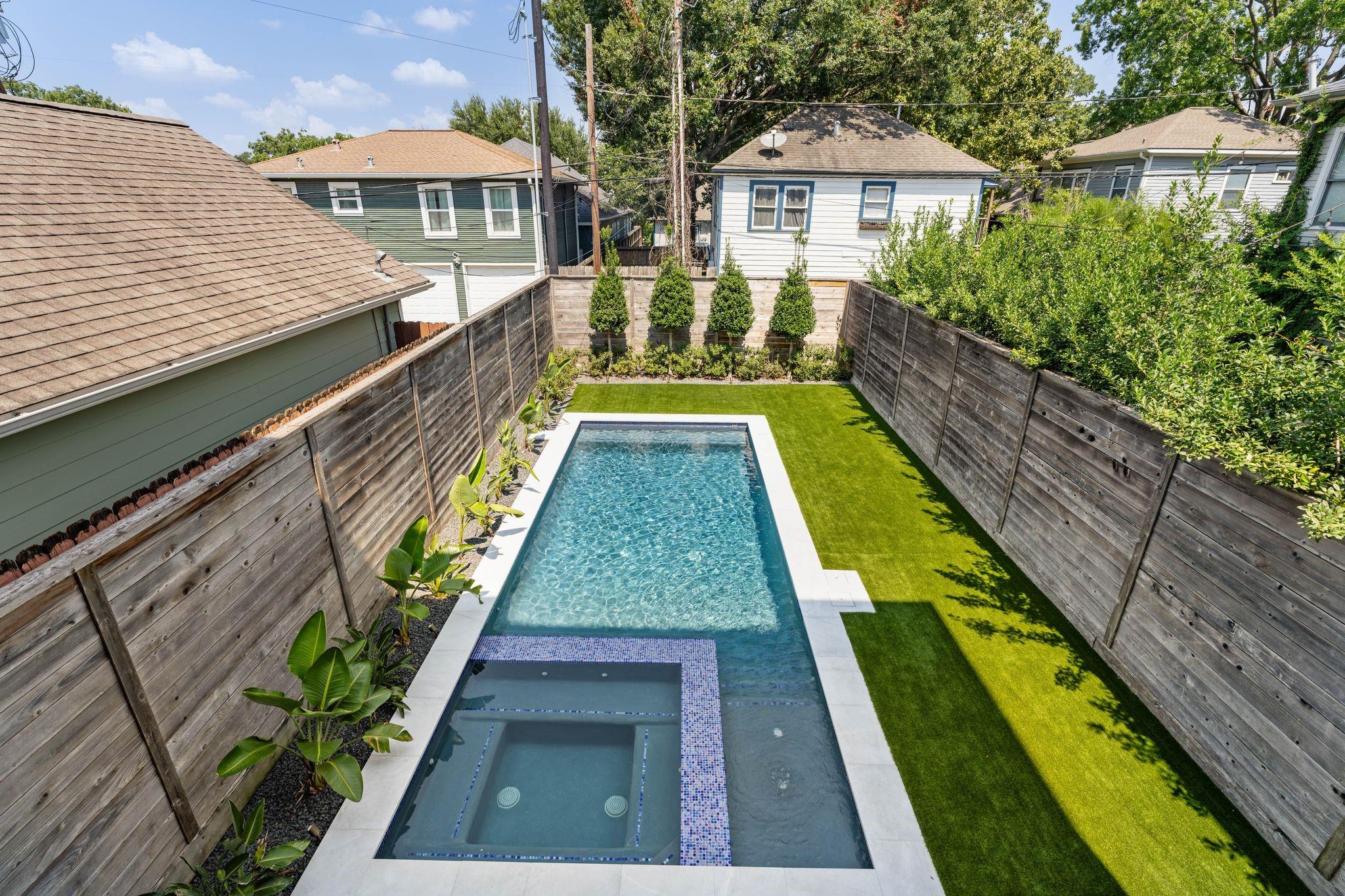 337 W 21st Street