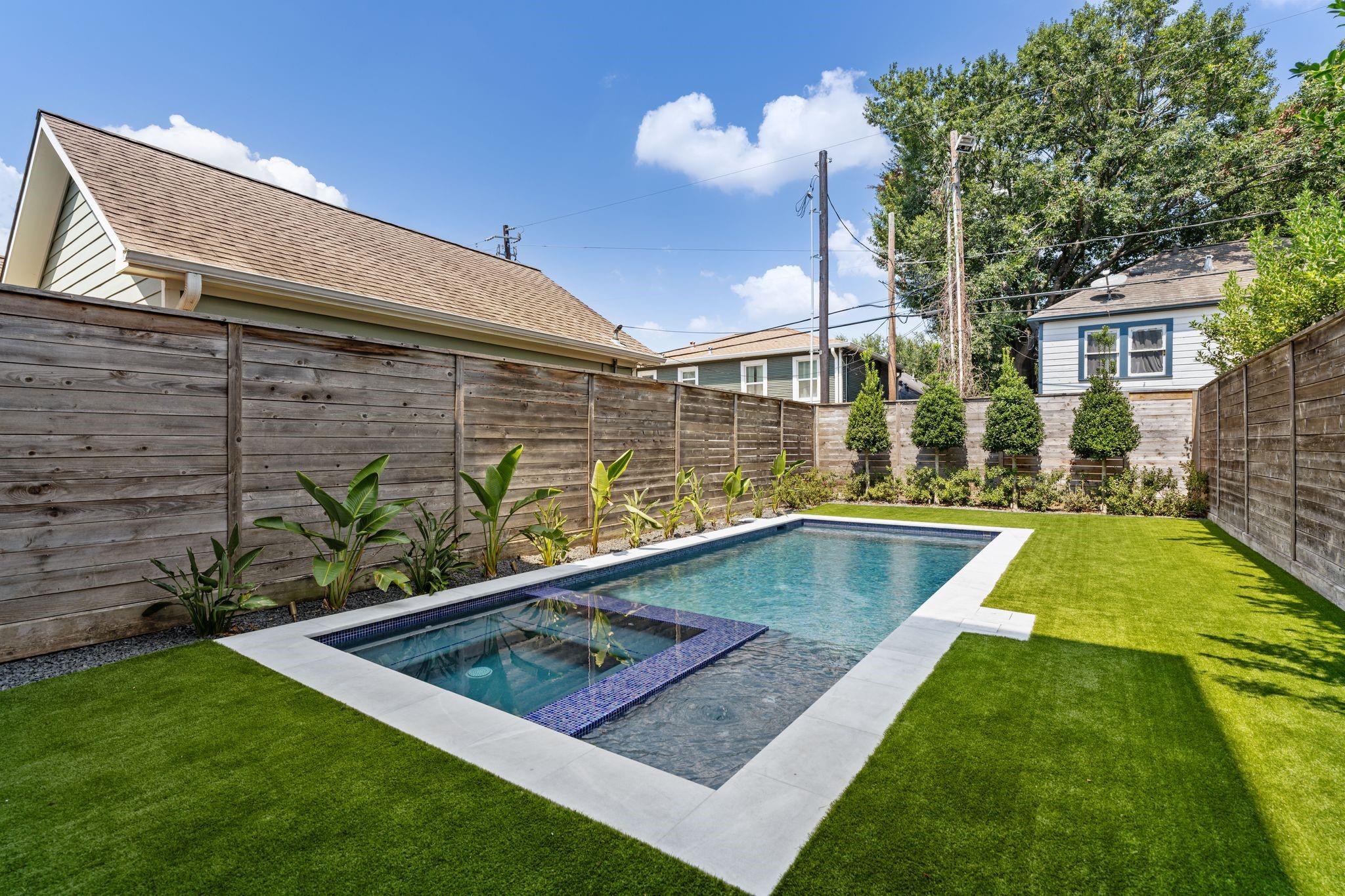 337 W 21st Street