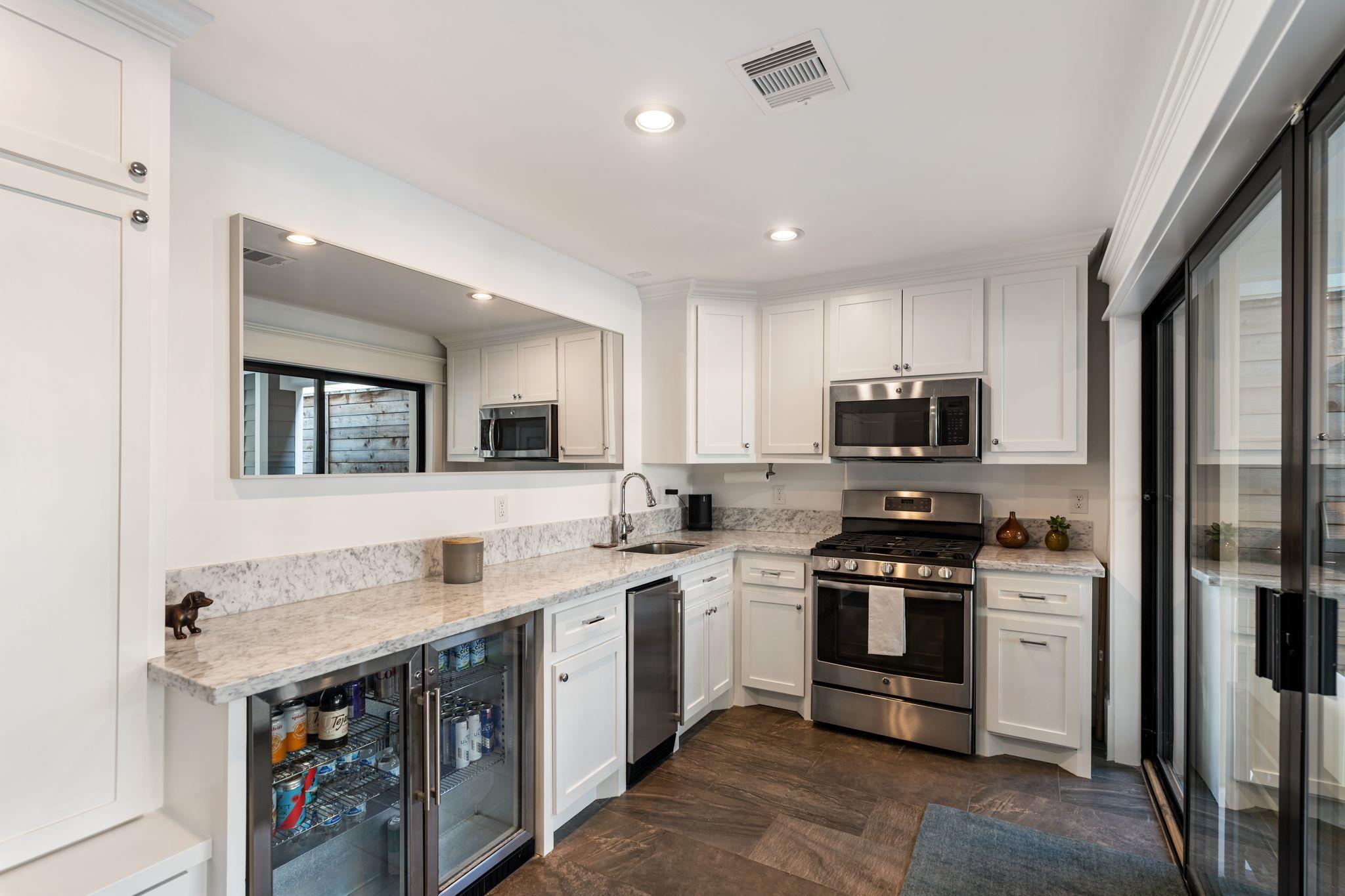 337 W 21st Street