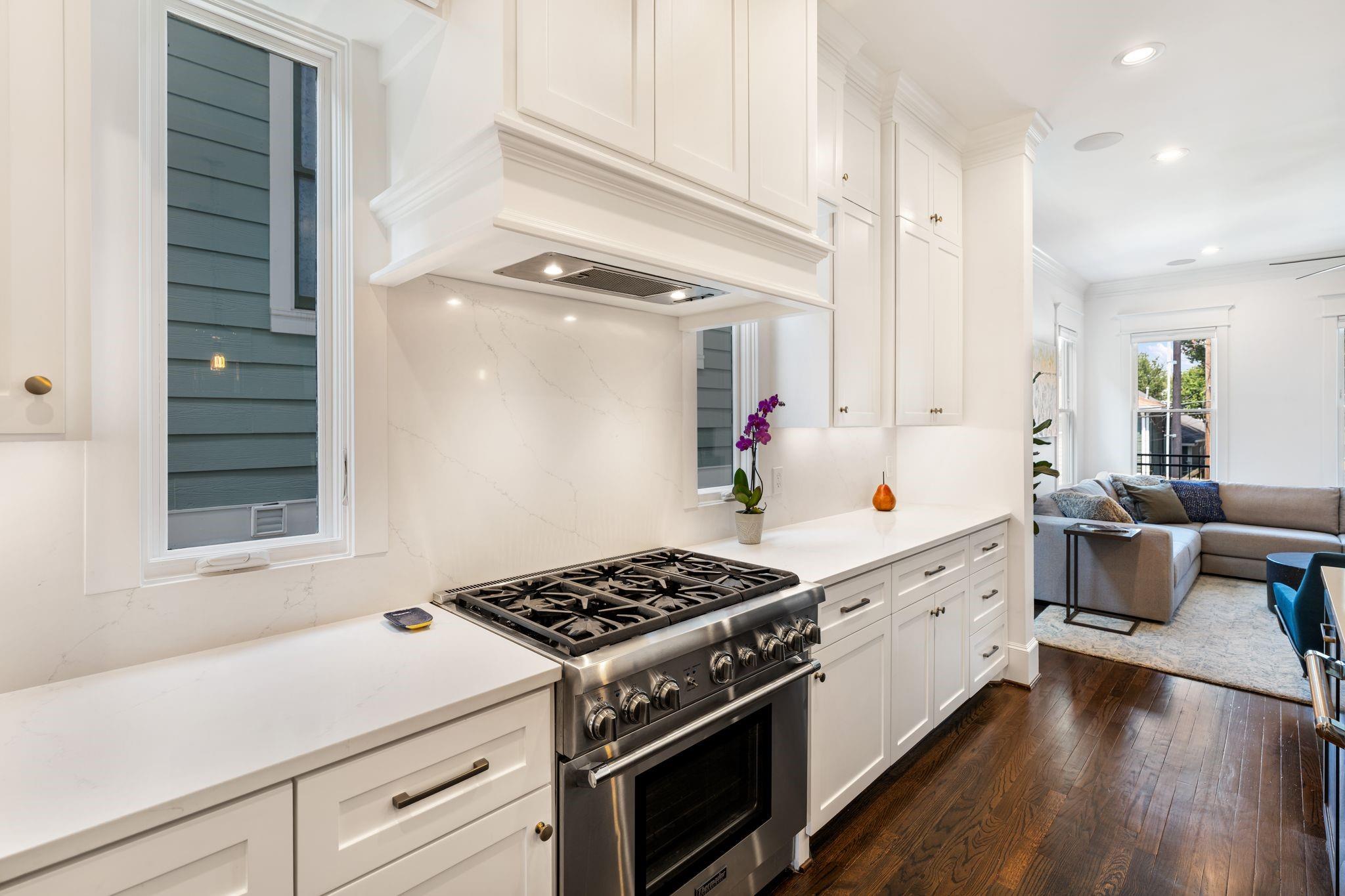 337 W 21st Street
