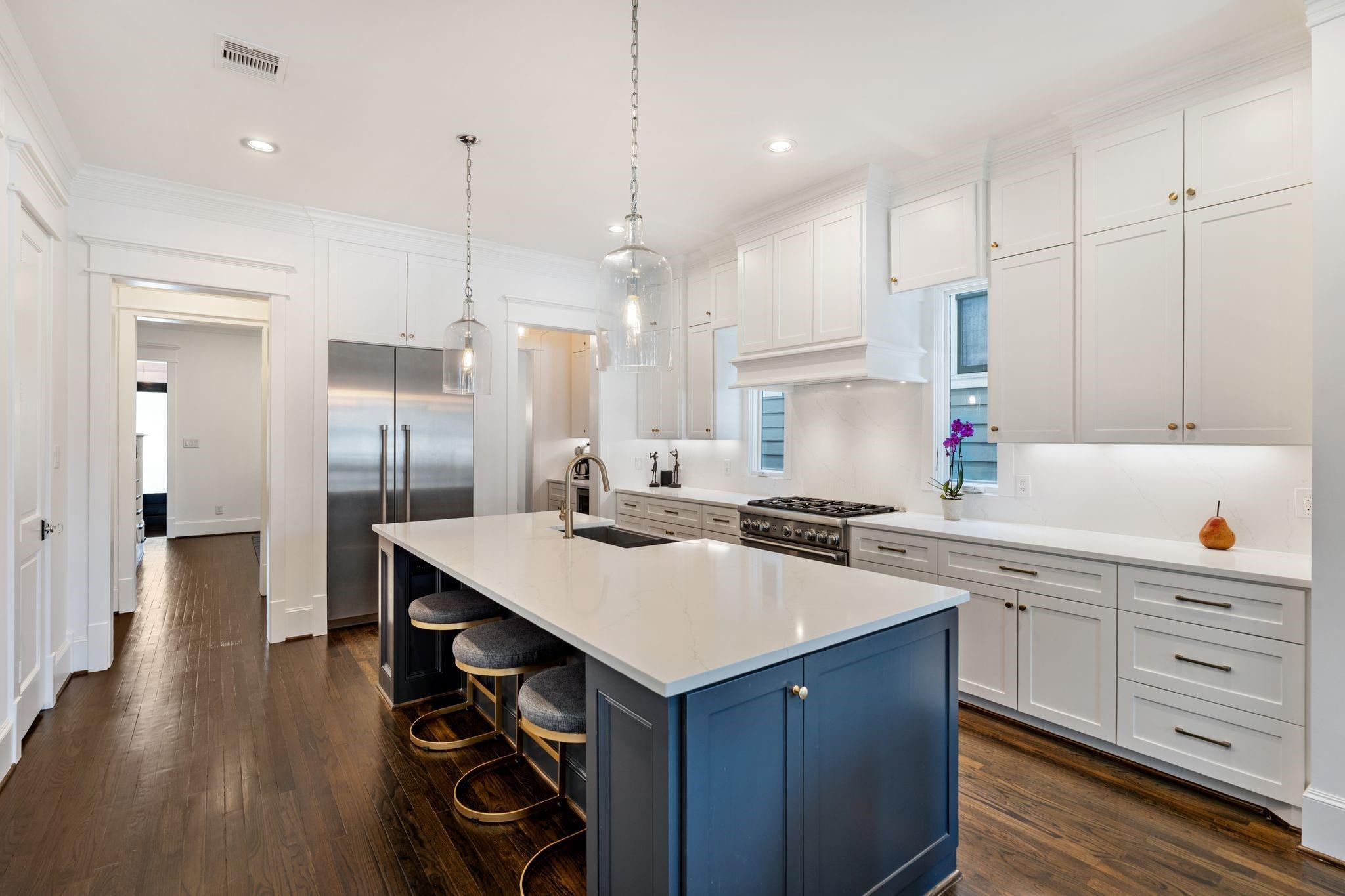 337 W 21st Street