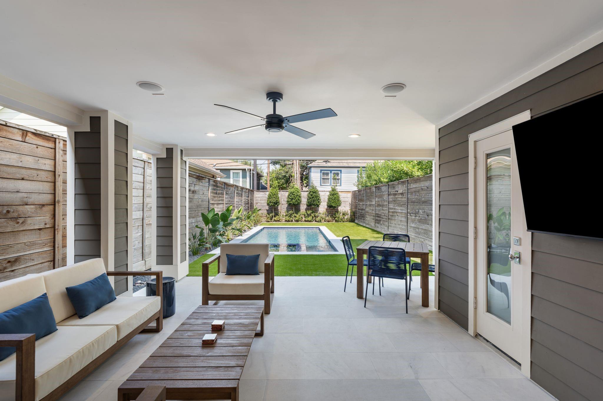 337 W 21st Street