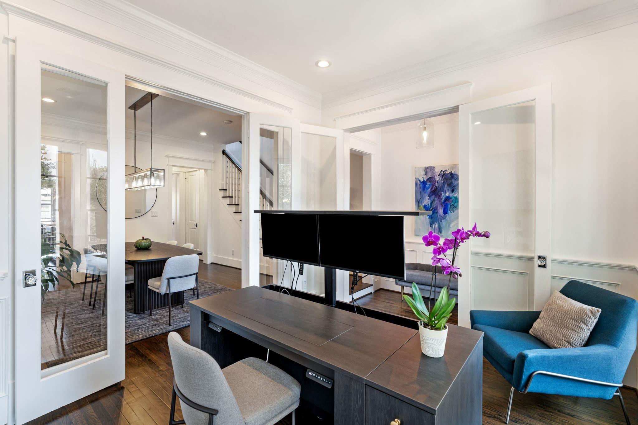 337 W 21st Street