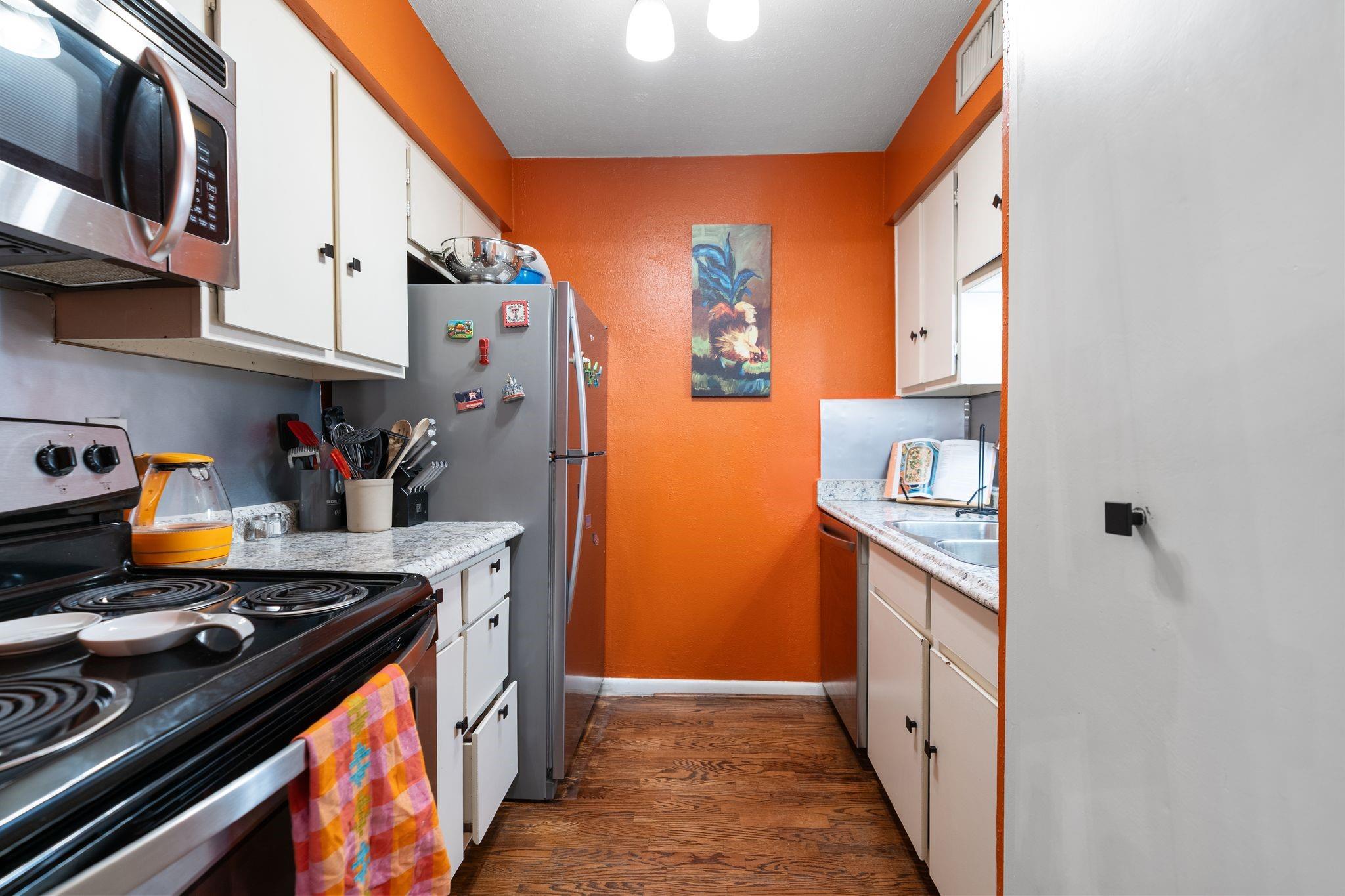 7575 Katy Freeway # 102