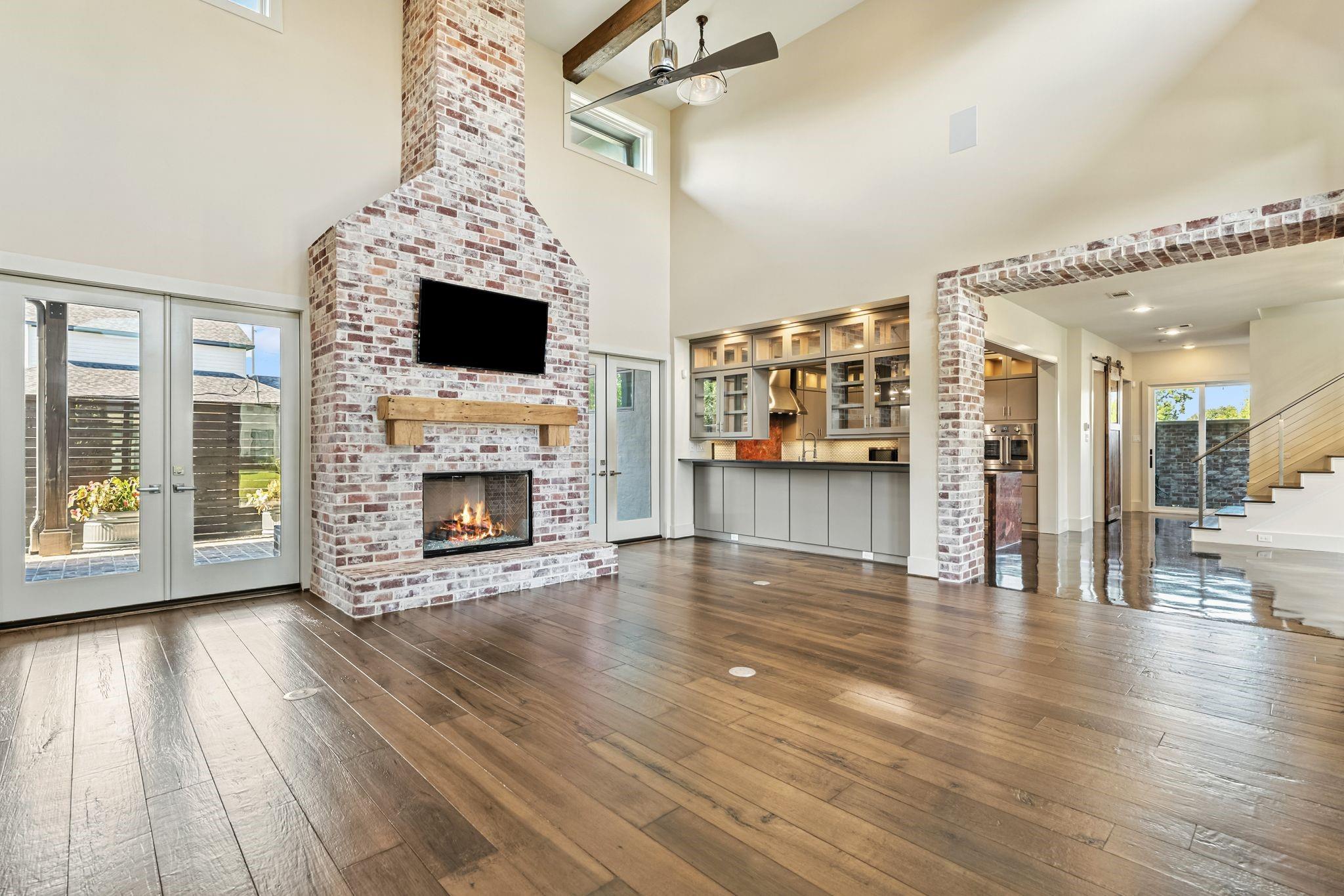 3610 Oak Forest Drive