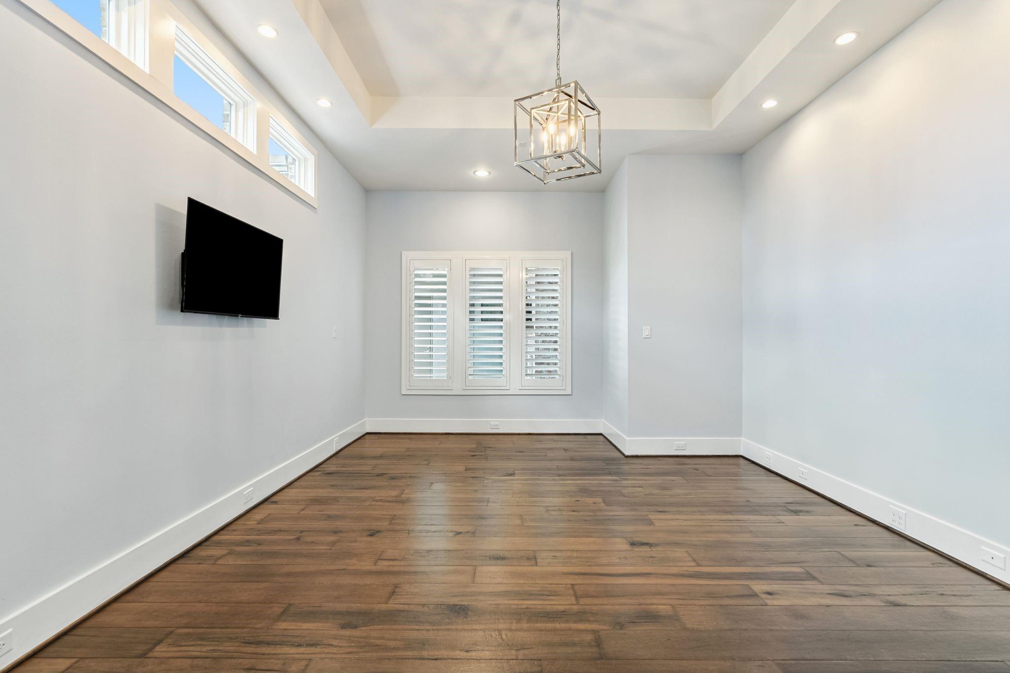 3610 Oak Forest Drive
