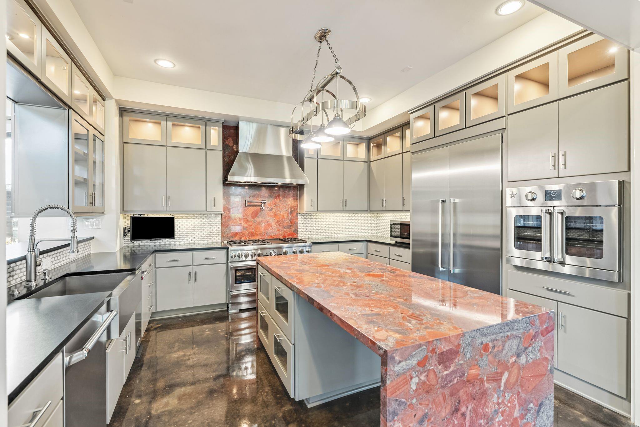 3610 Oak Forest Drive