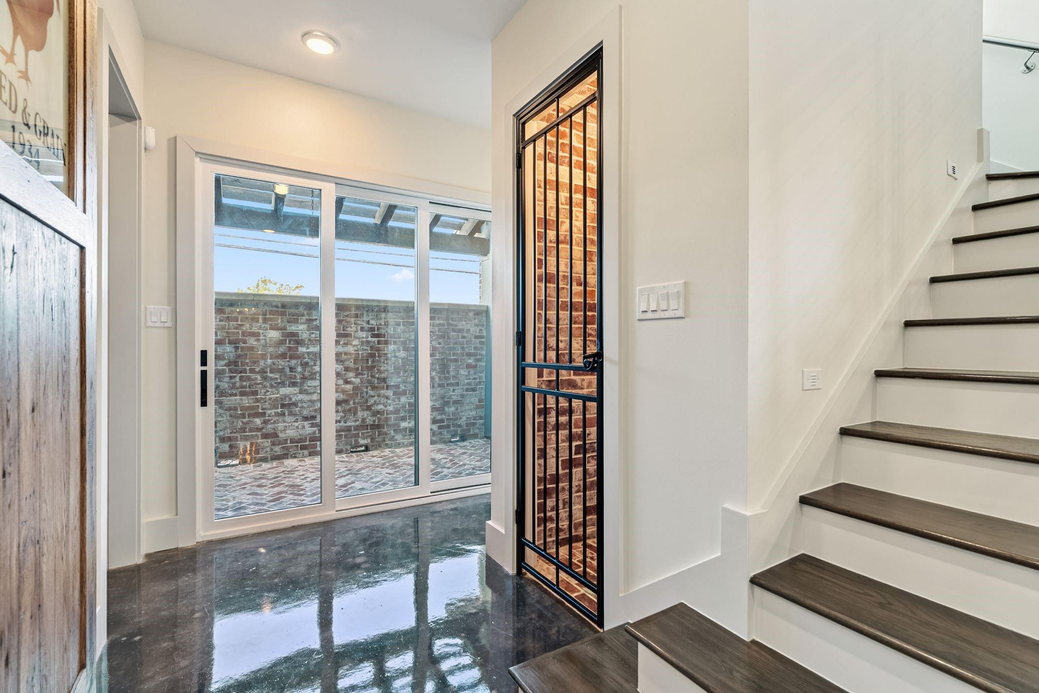 3610 Oak Forest Drive