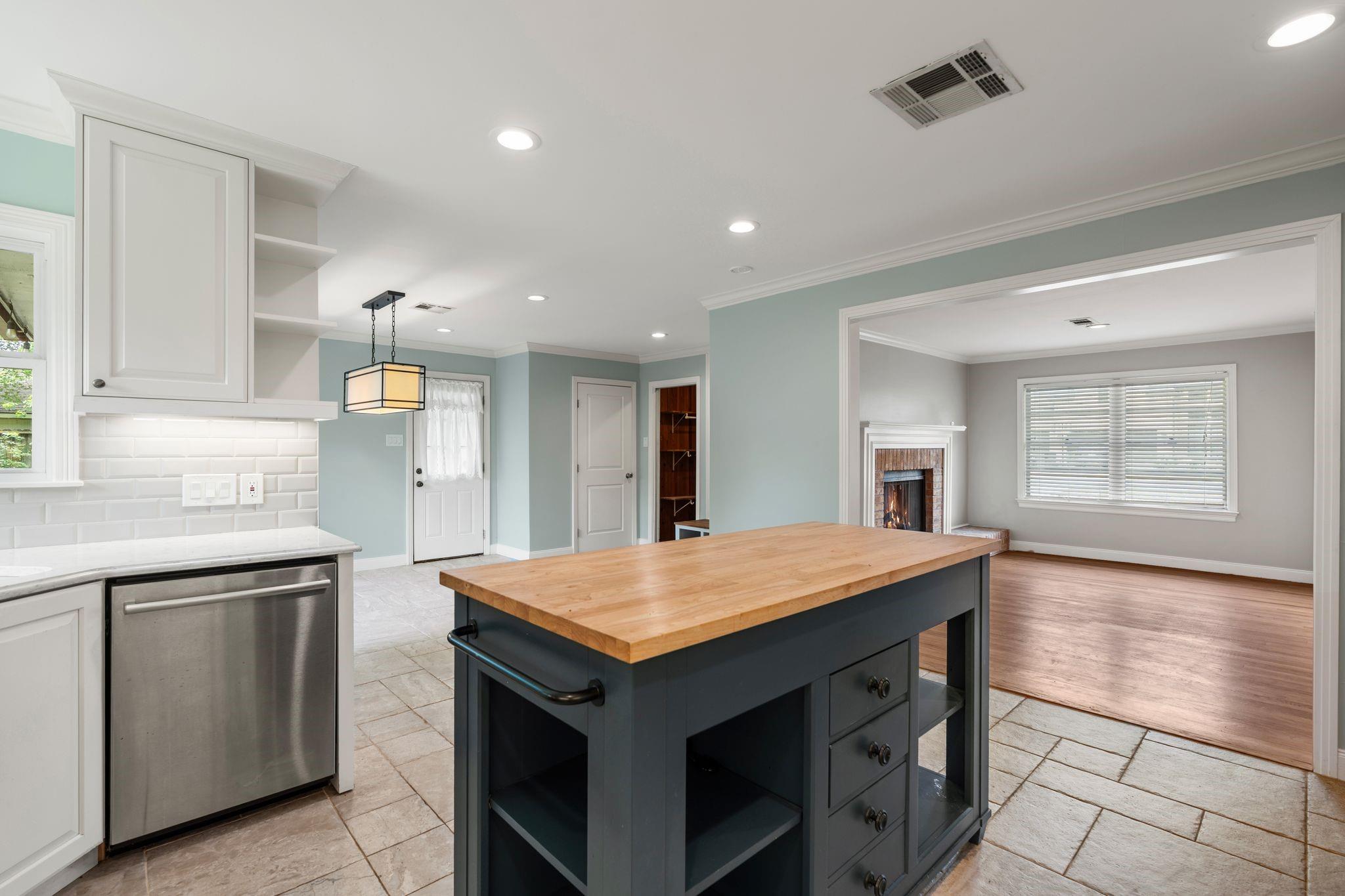 9333 Walterville Road