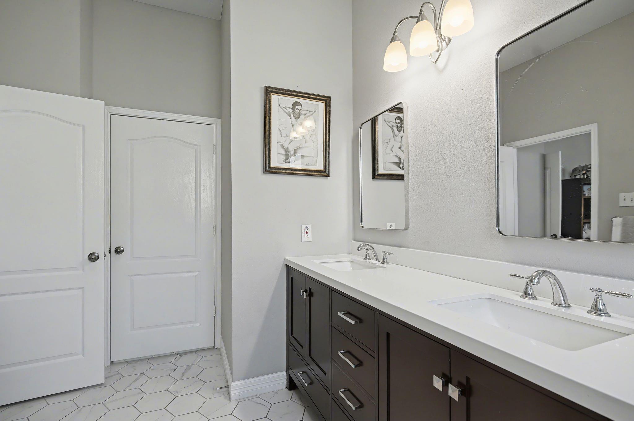 5339 Canyon Hollow Drive