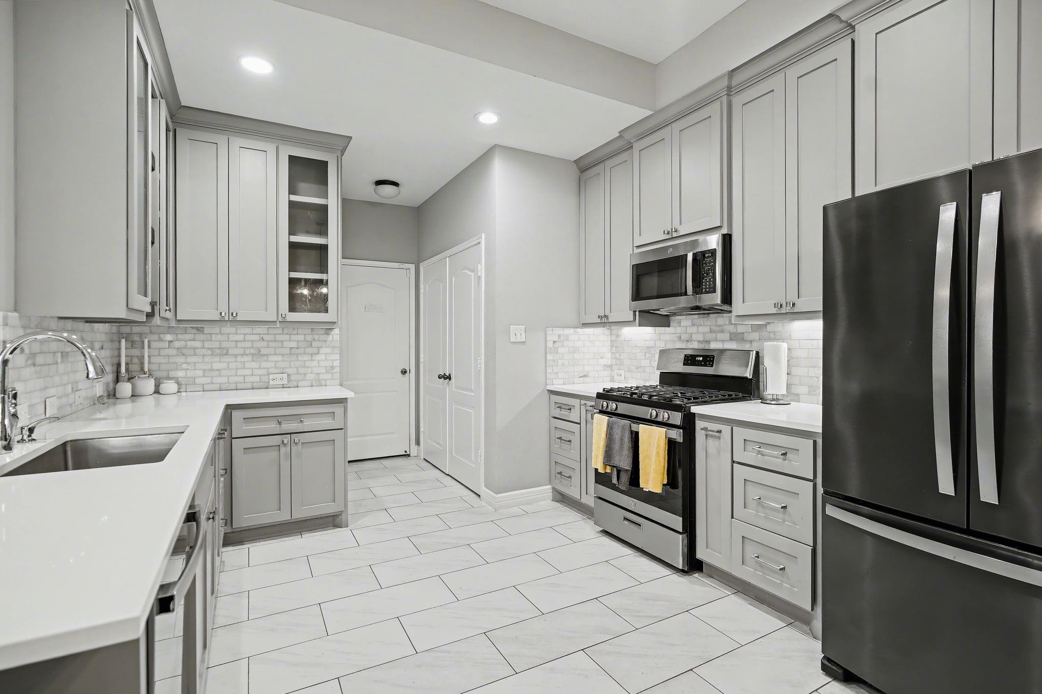 5339 Canyon Hollow Drive