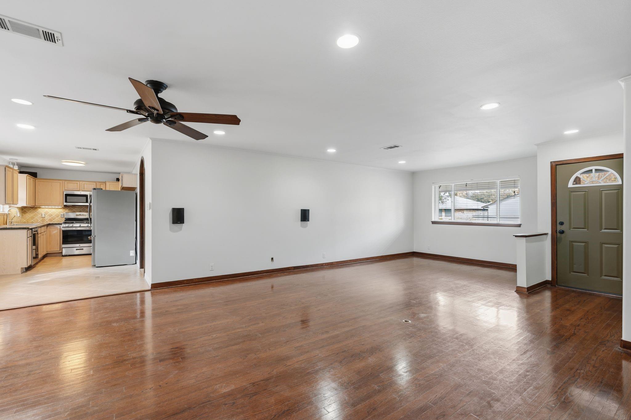 5307 Poinciana Drive