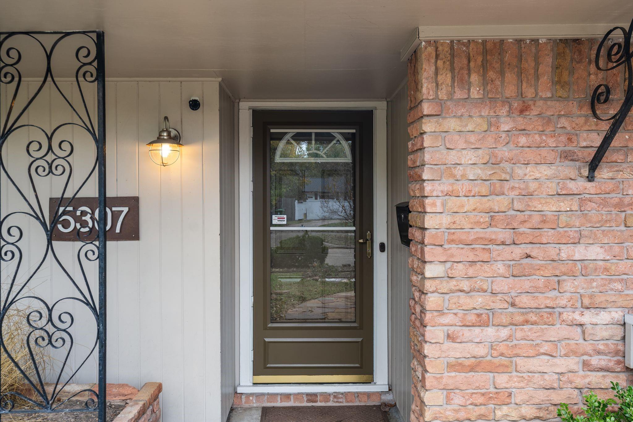 5307 Poinciana Drive