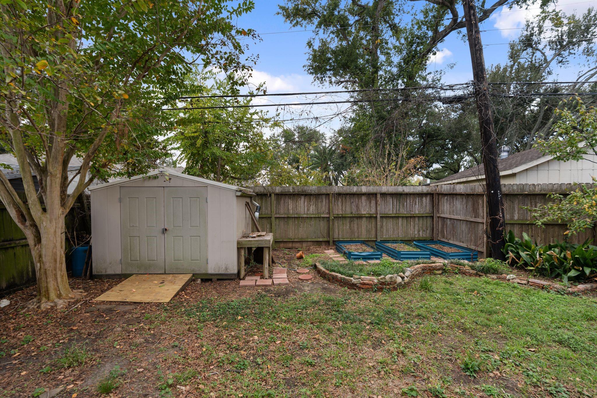 5307 Poinciana Drive