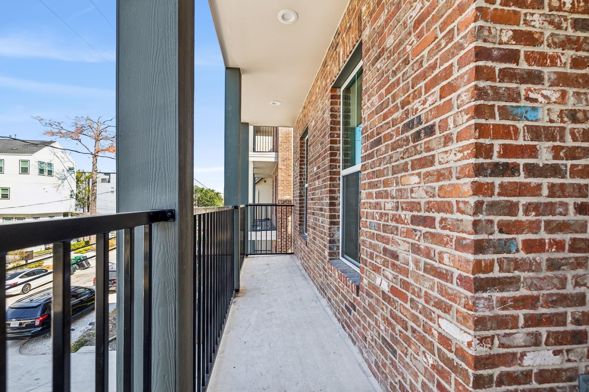 1138 W 16th Street