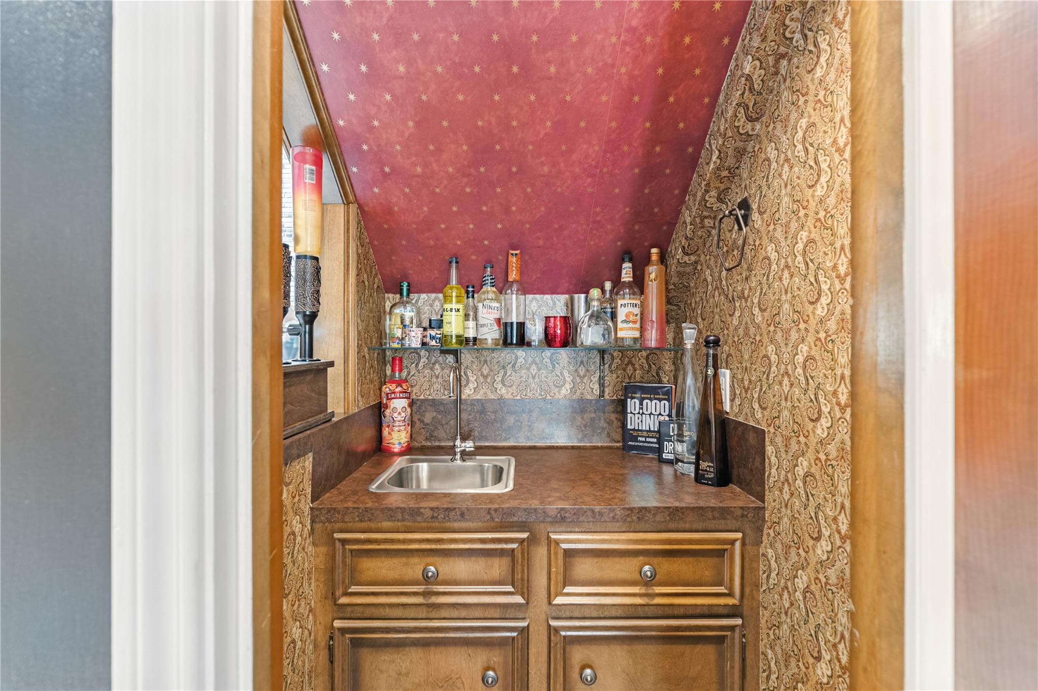 3115 Oak Leaf Court