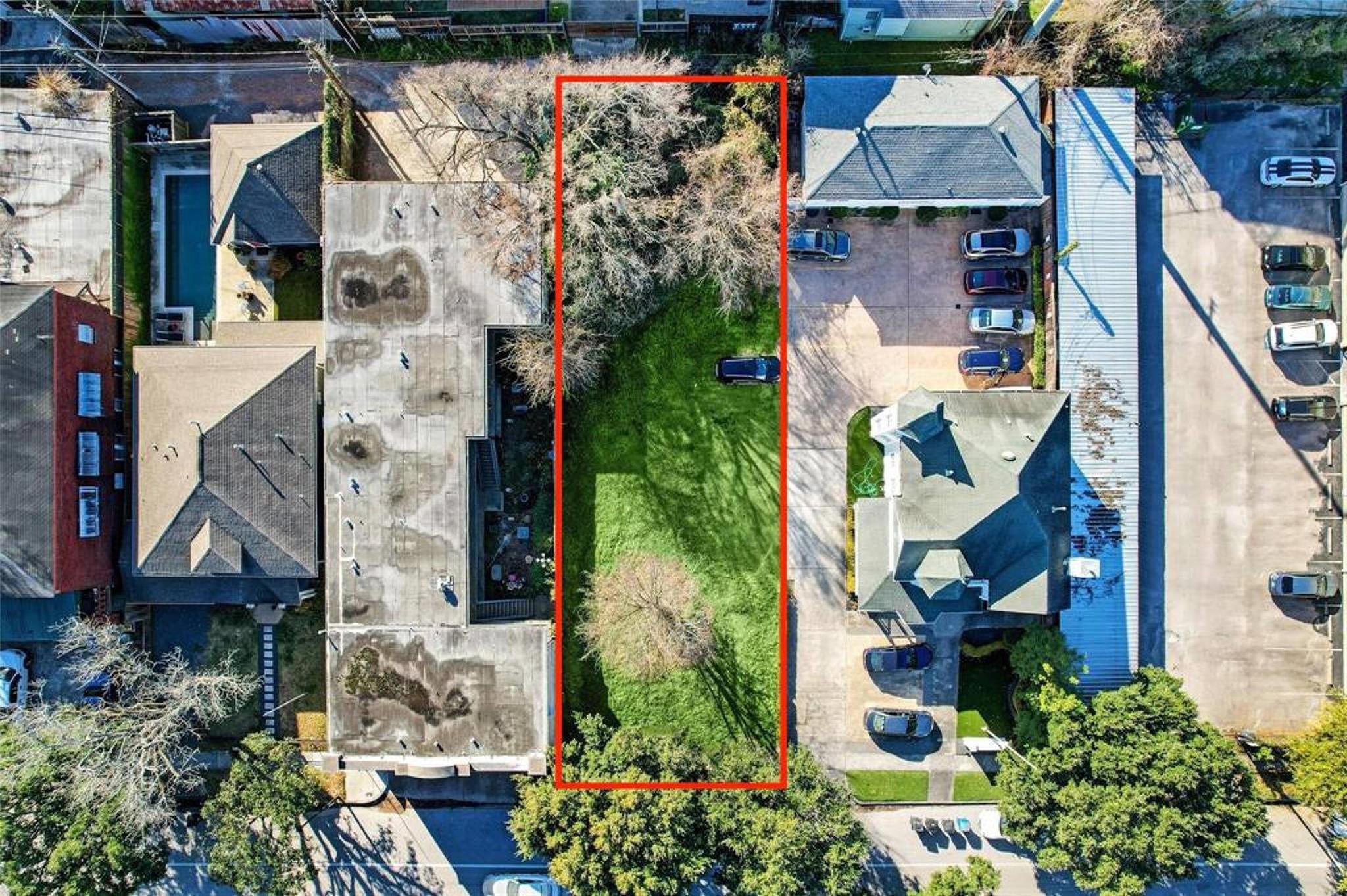 809 Heights Boulevard