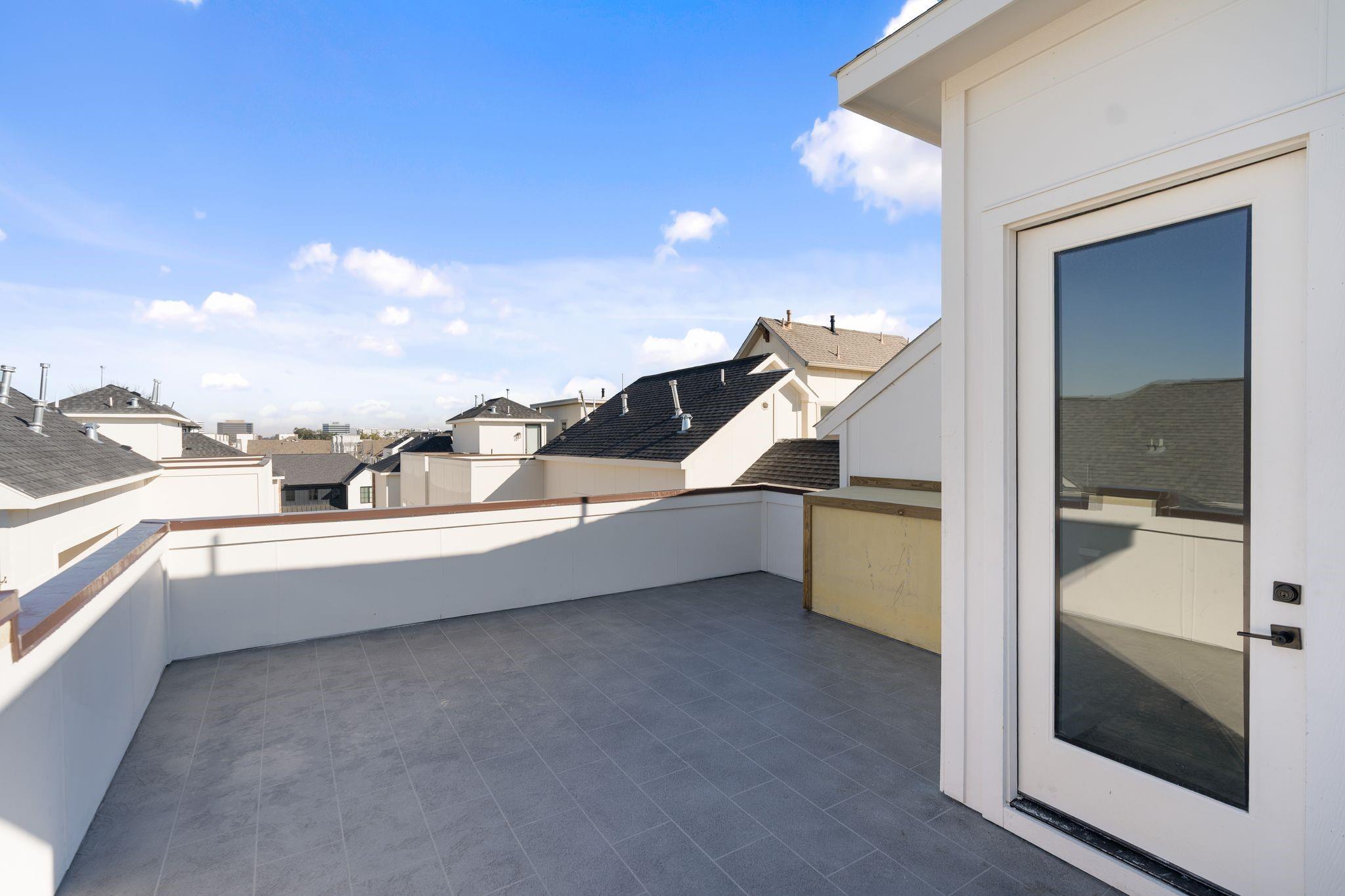 1140 W 16th St Street