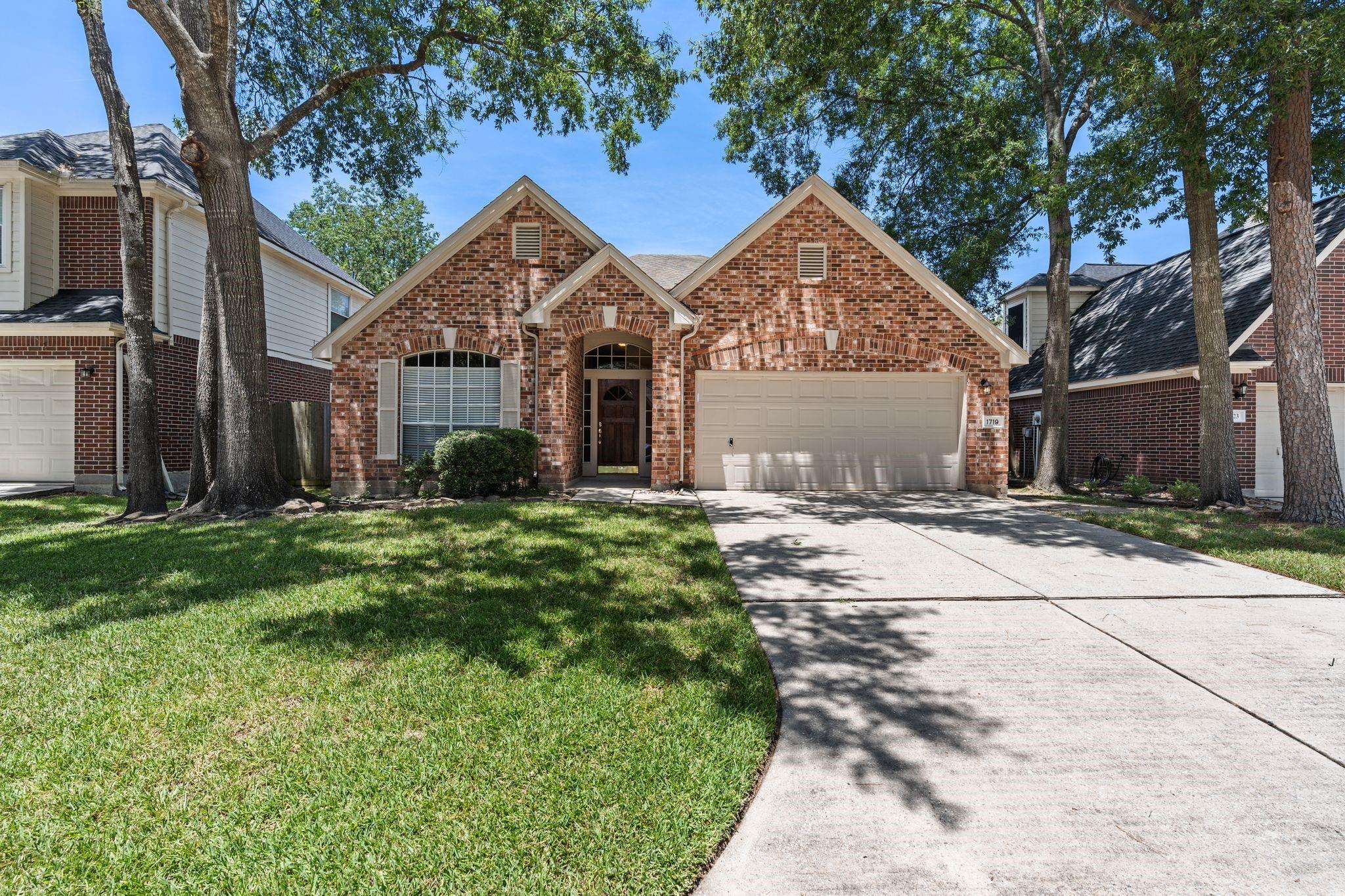 1719 Sandy Trail Court